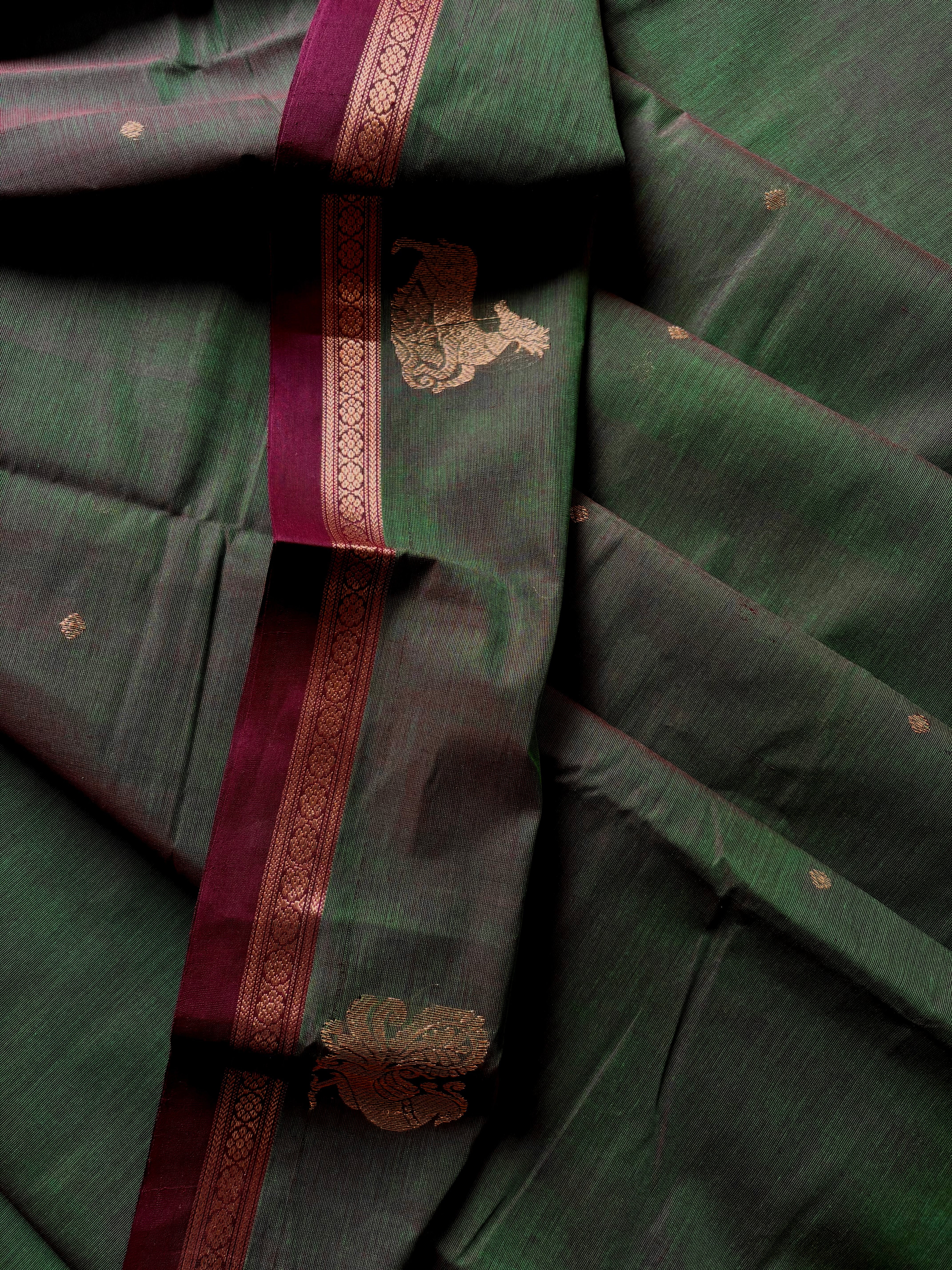 Handwoven Green Colour Cotton Kanchipuram Saree