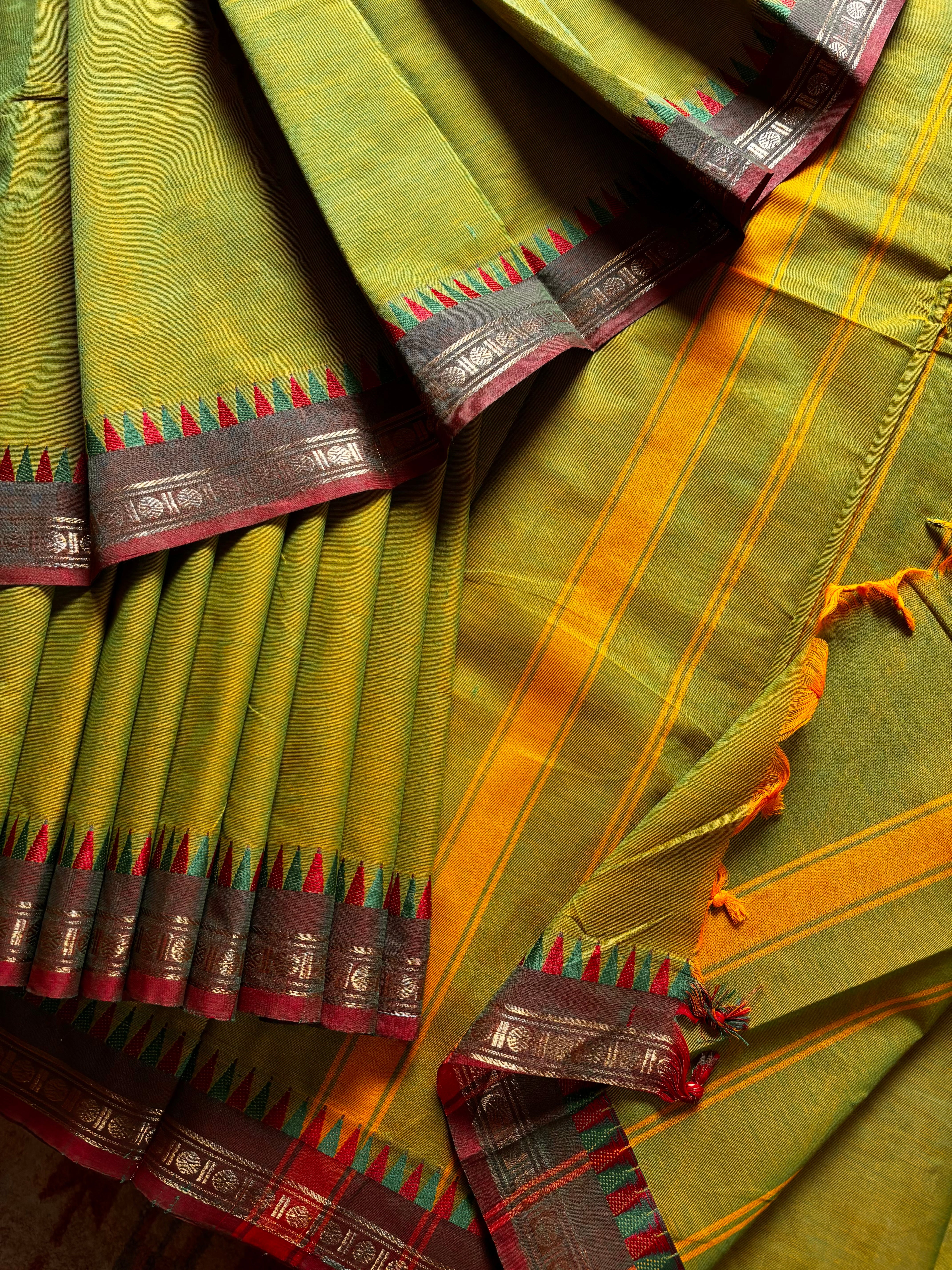 Pure Cotton Dual Toned Green Kanchipuram Saree