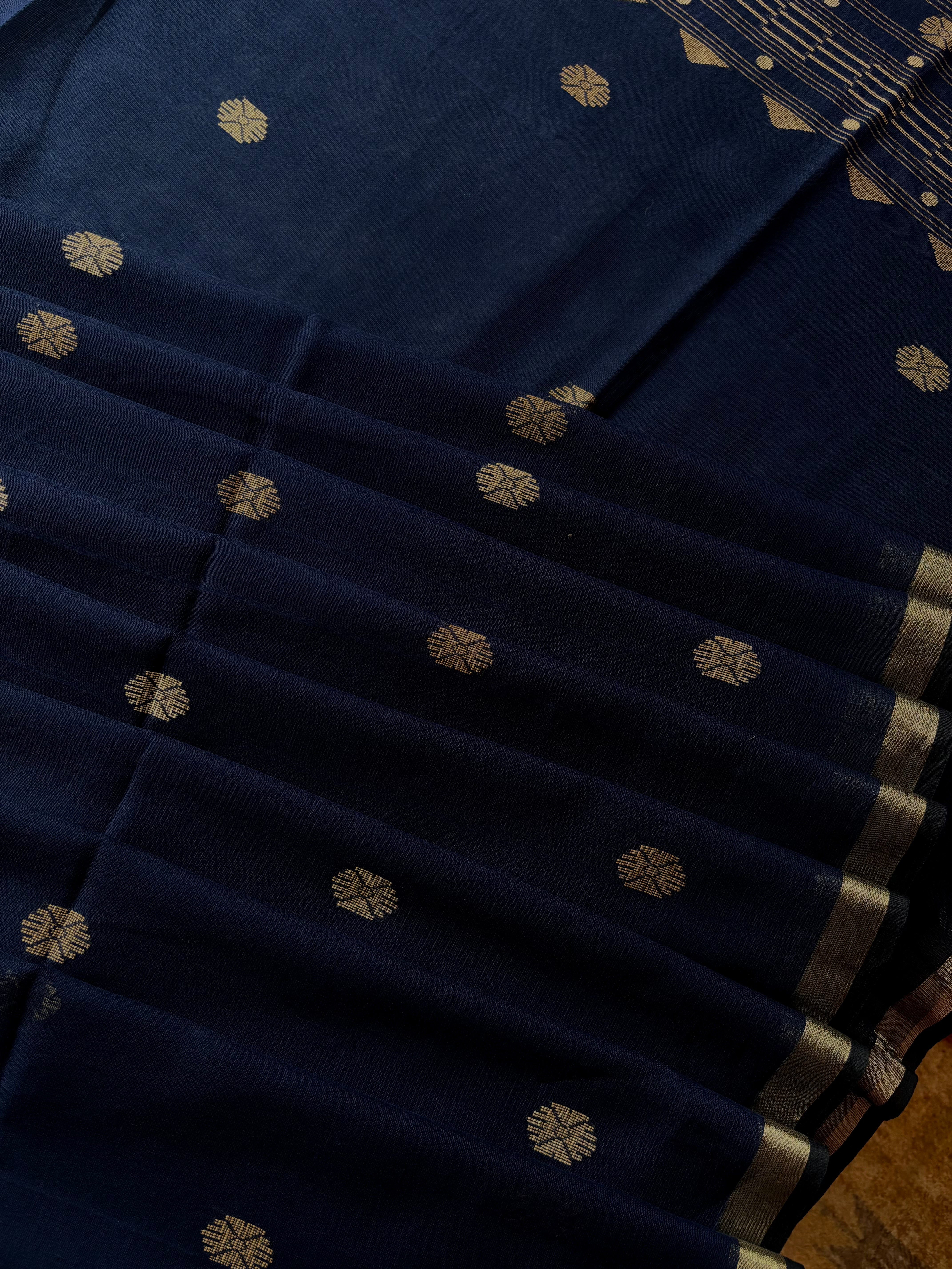 Handwoven Navy Blue Cotton Jamdani Saree