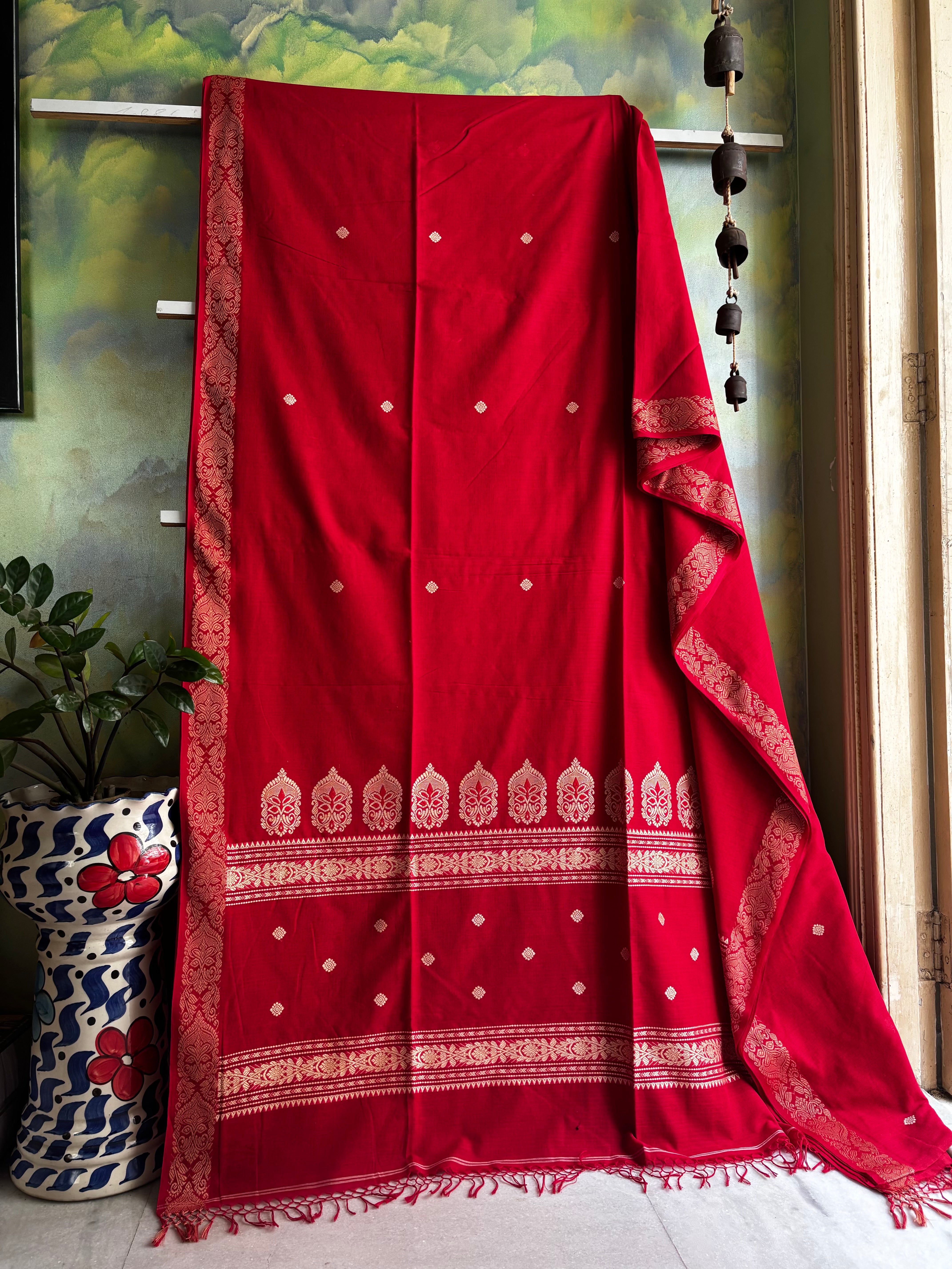 Handwoven Red Colour Phulia Cotton Saree