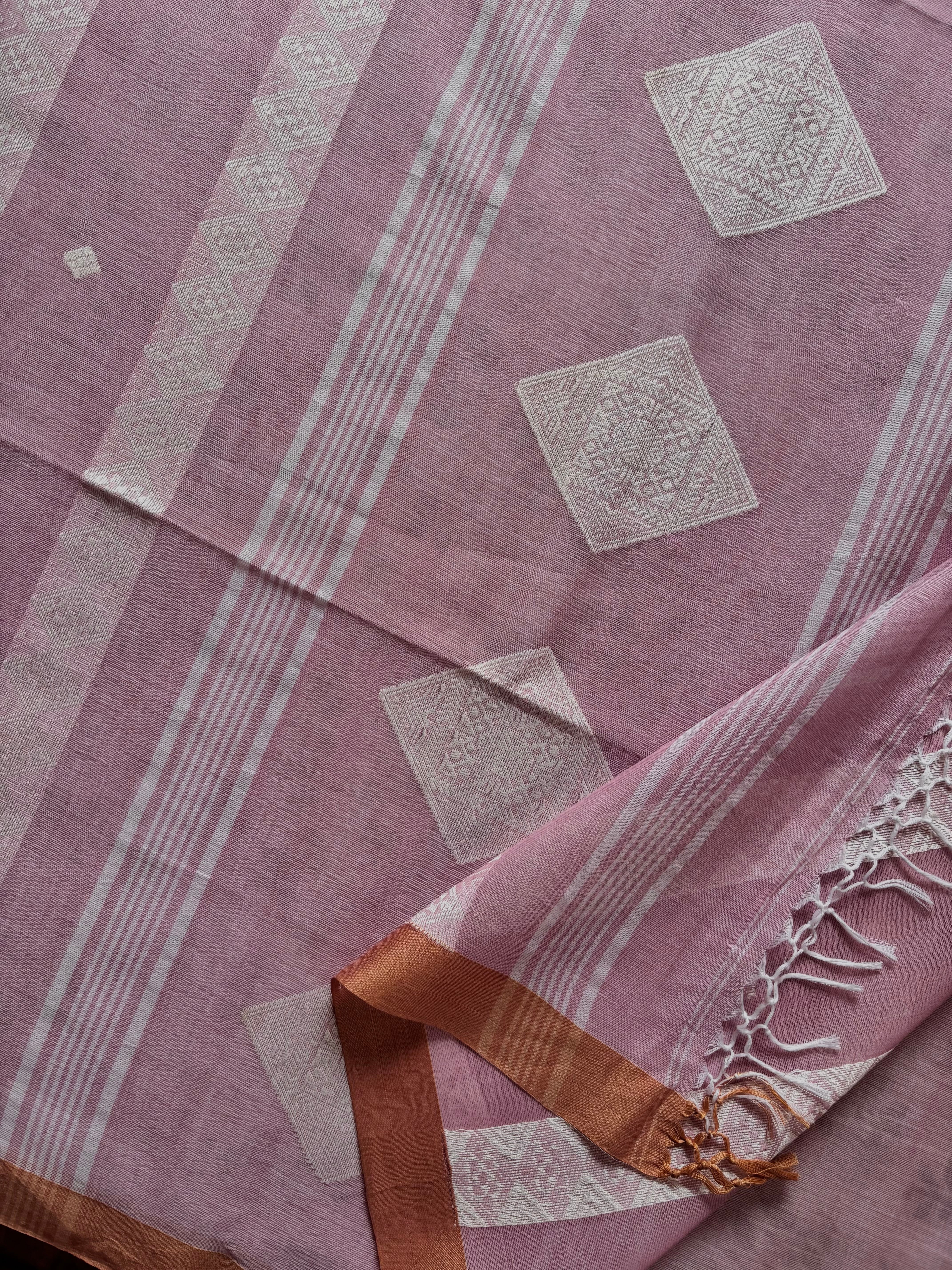 Handwoven Light Pink Colour Phulia Cotton Saree
