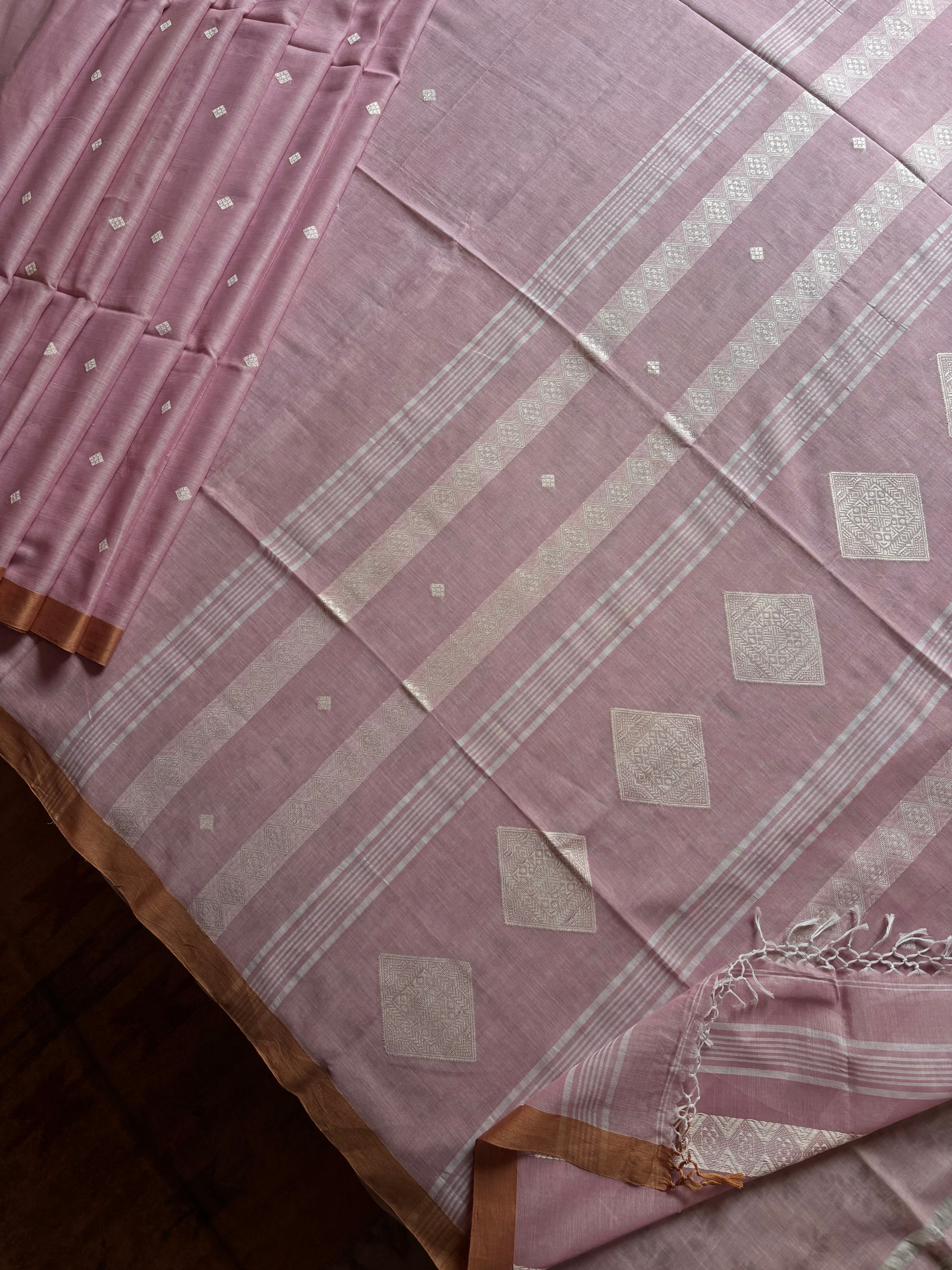 Handwoven Light Pink Colour Phulia Cotton Saree