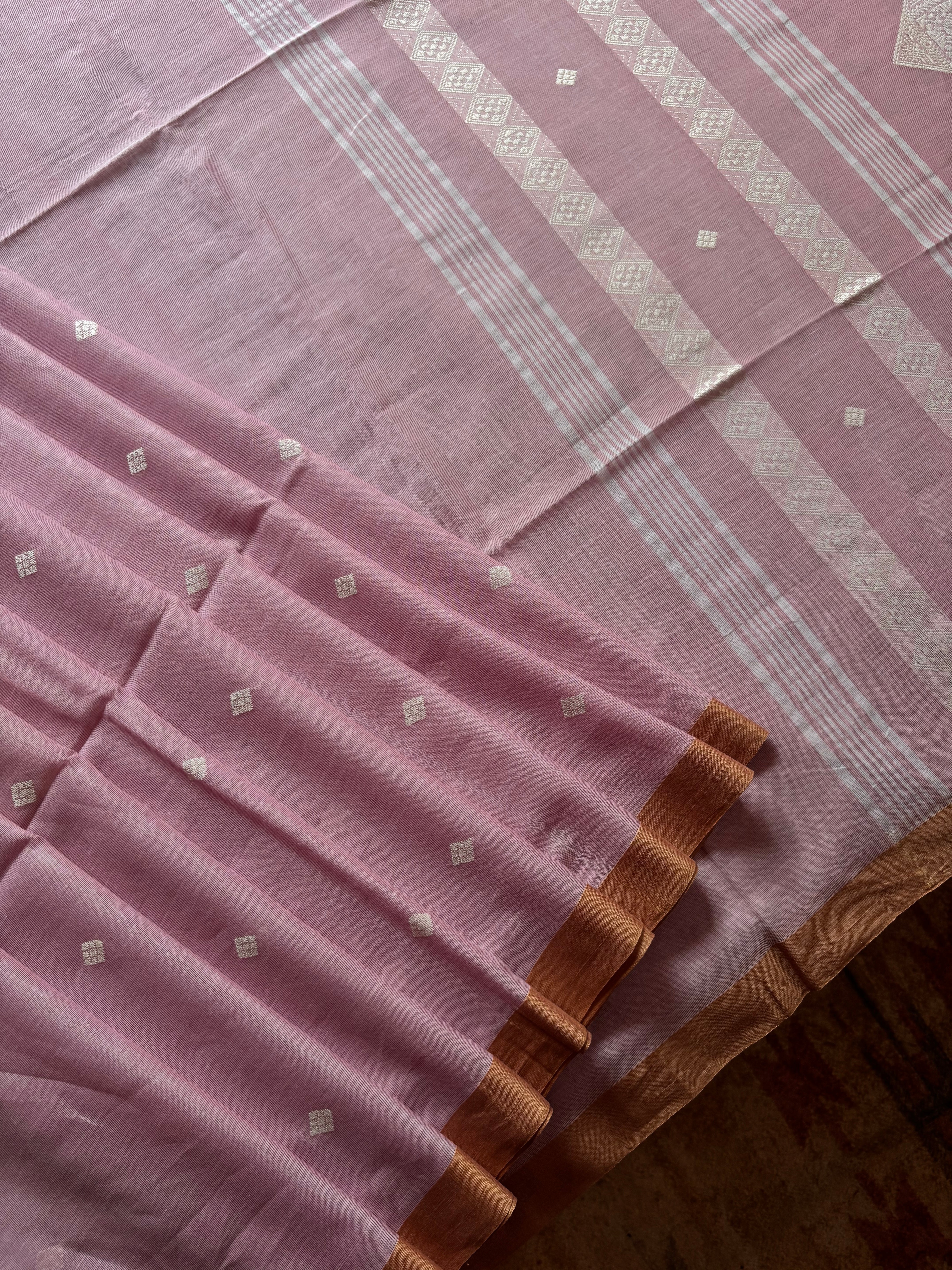 Handwoven Light Pink Colour Phulia Cotton Saree