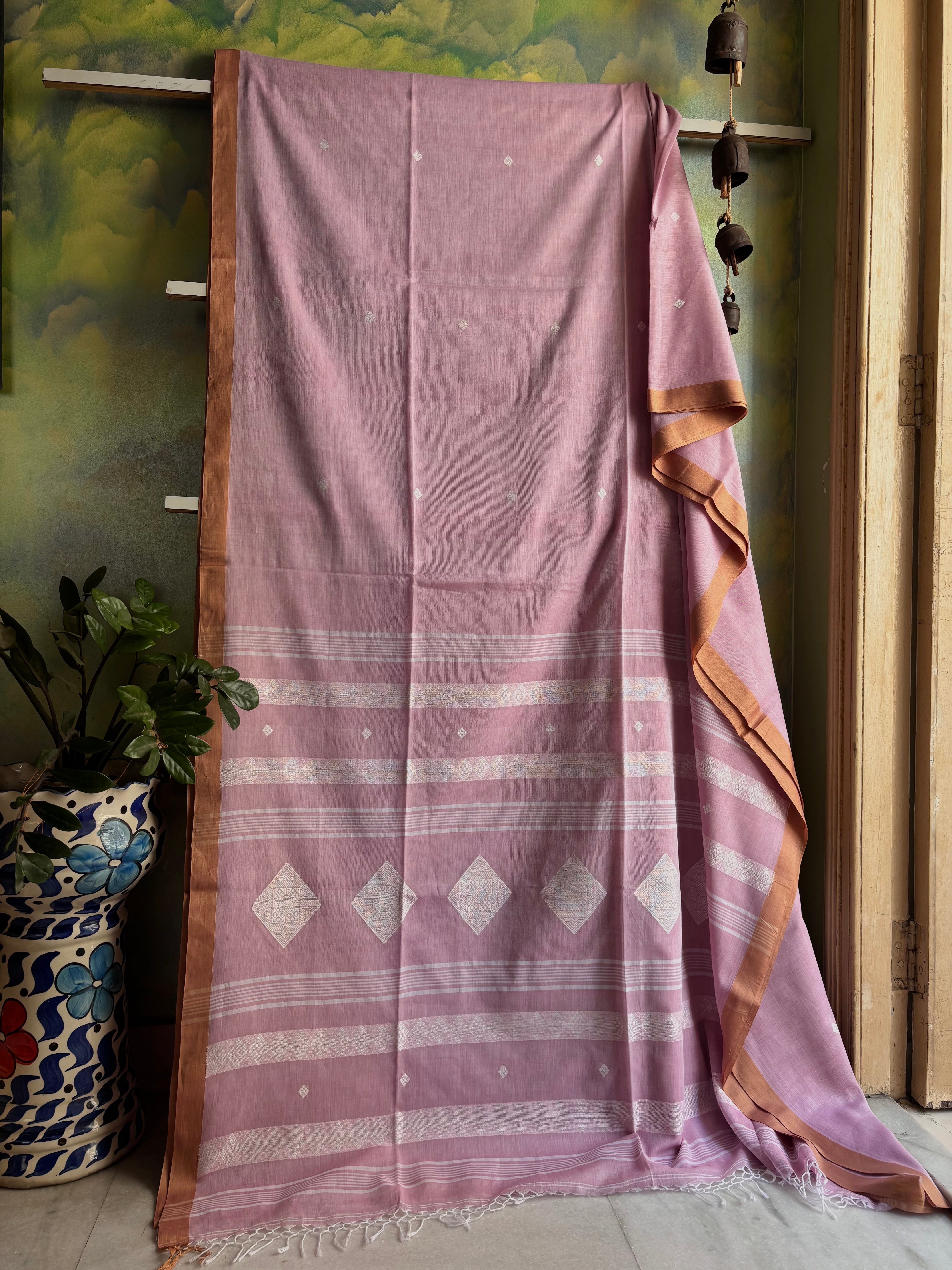 Handwoven Light Pink Colour Phulia Cotton Saree