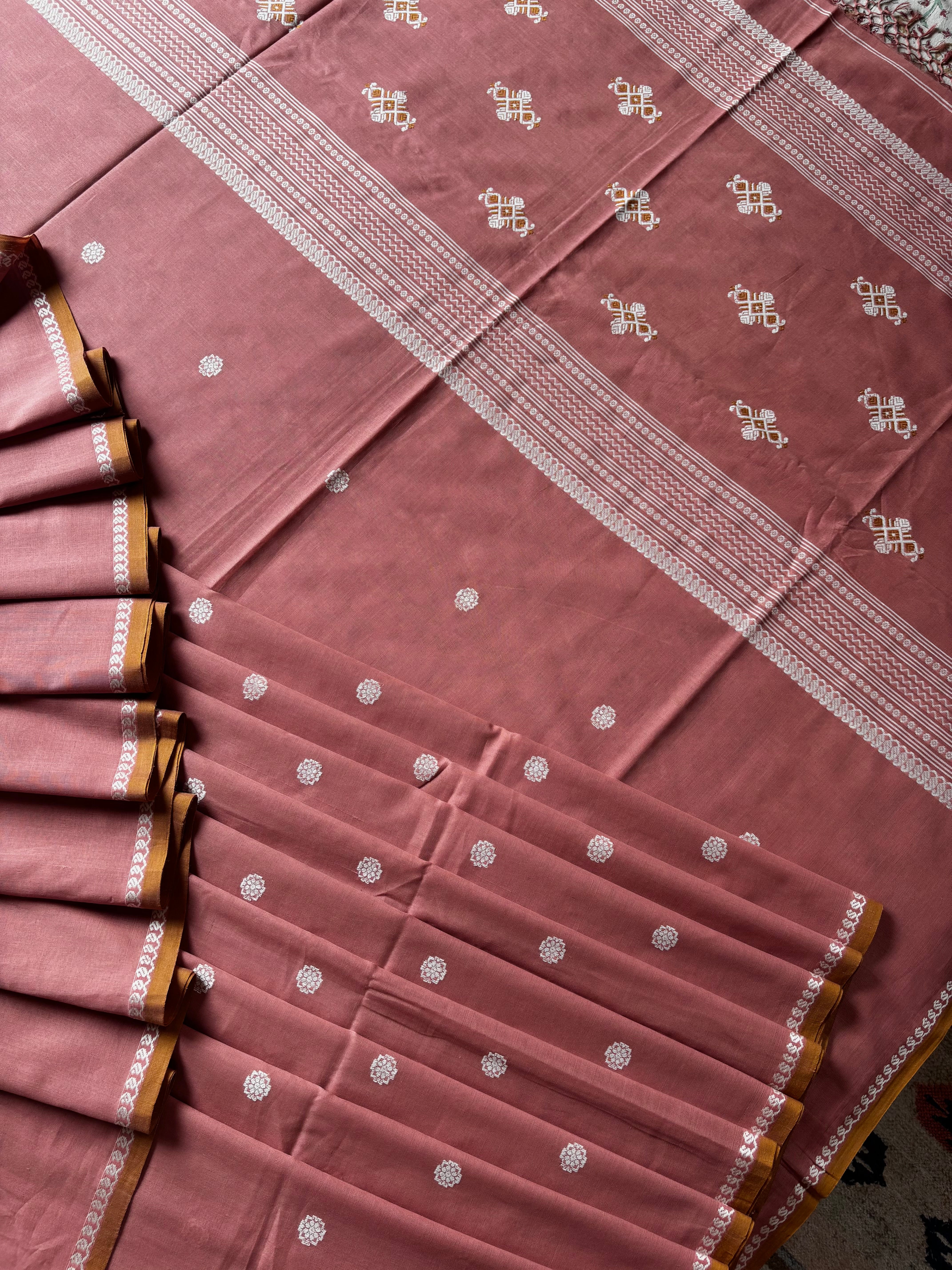 Handwoven Light Pinkish Peach Colour Phulia Cotton Saree