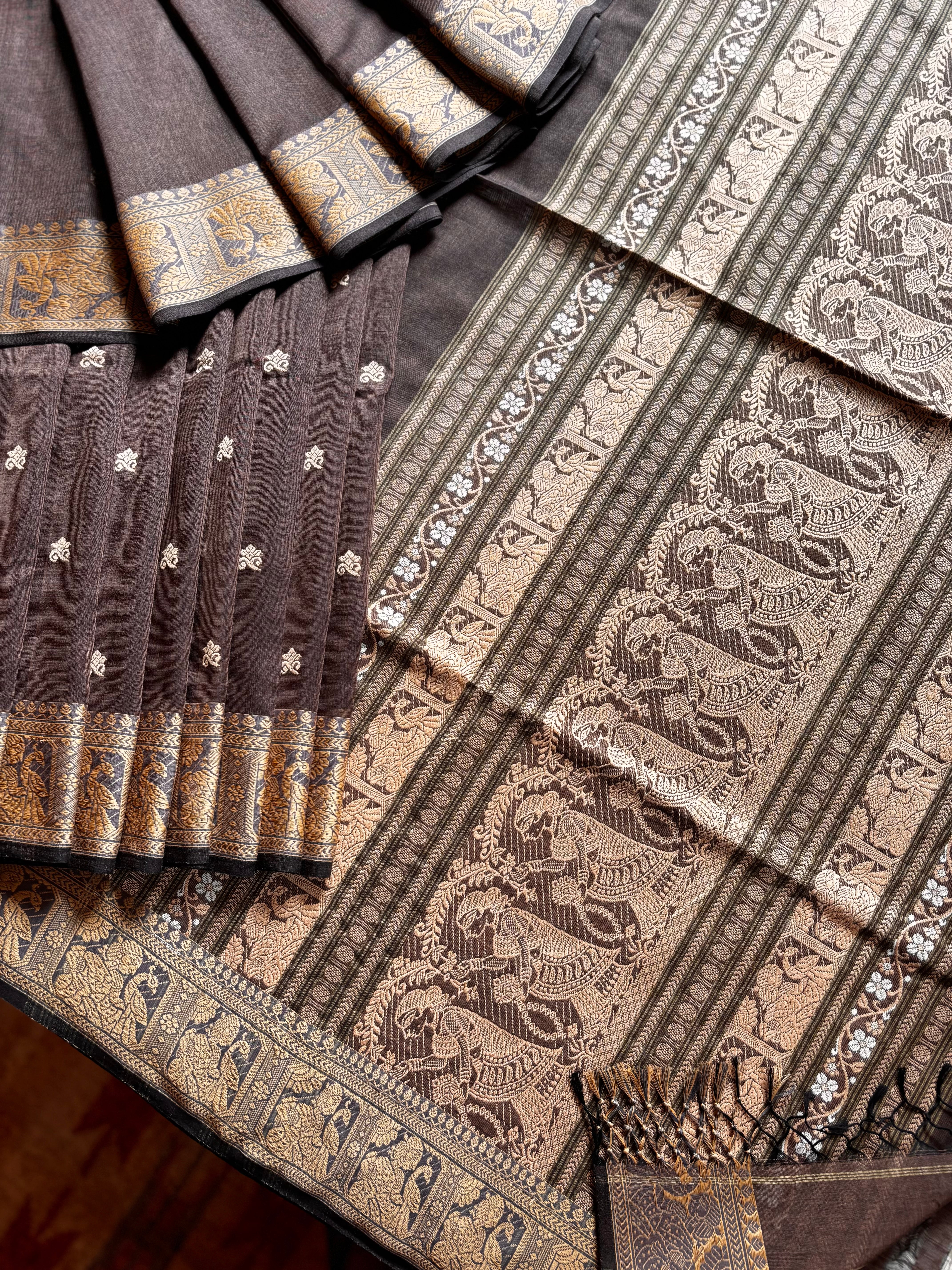 Handwoven Brown Colour Cotton Baluchari Saree