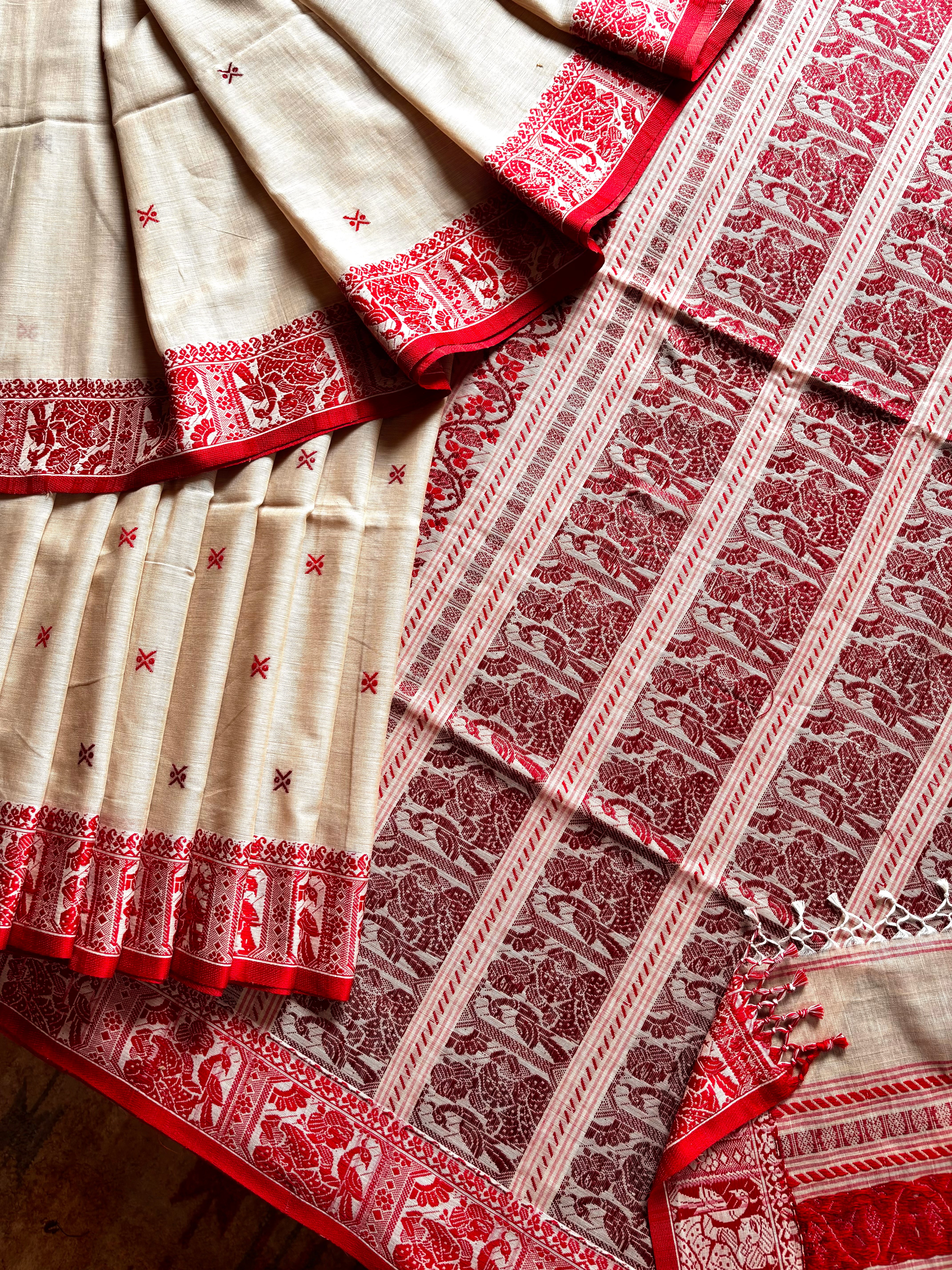 Handwoven Beige Red Cotton Baluchari Saree