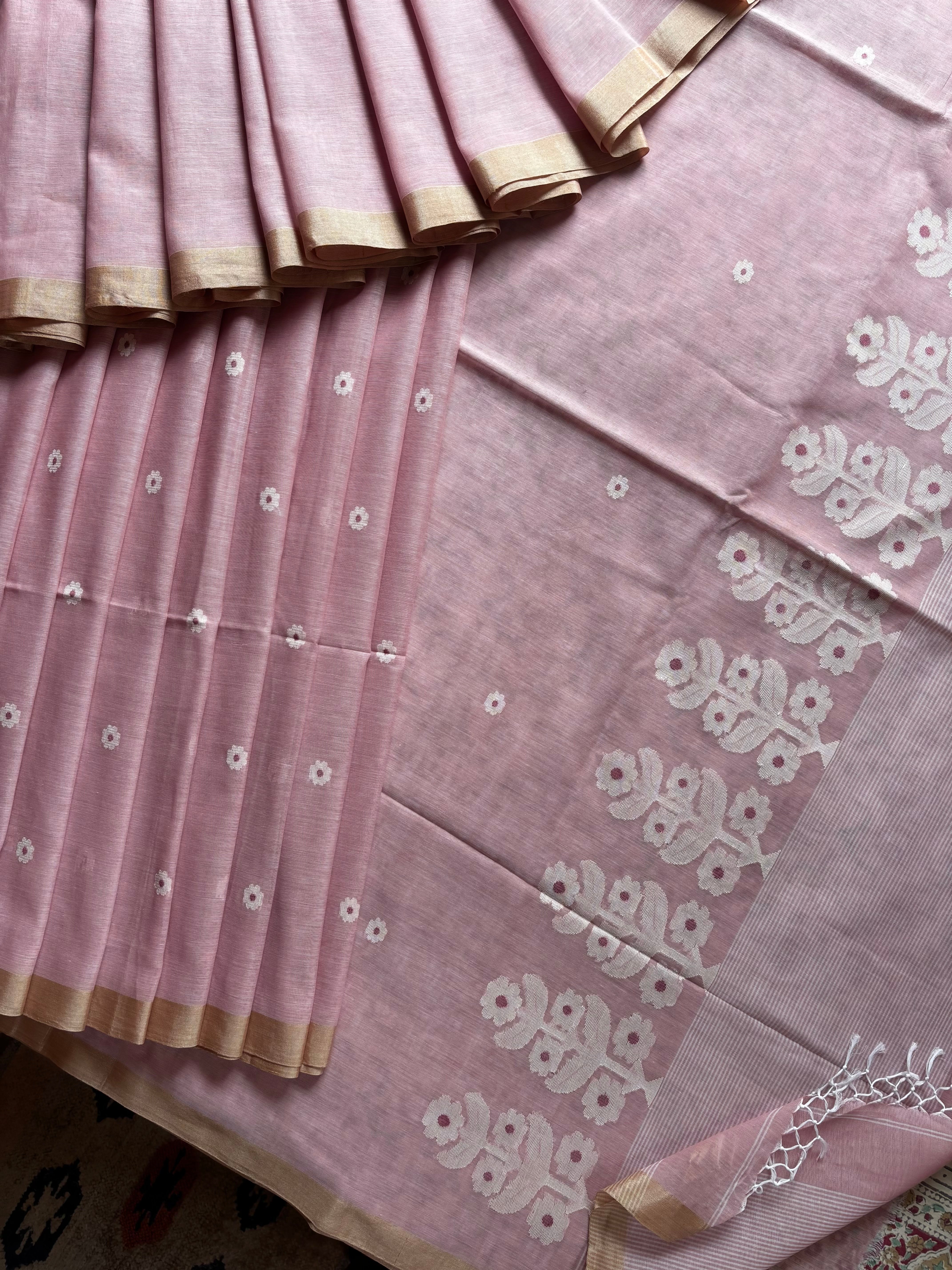 Handwoven Light Dusty Pink Colour Cotton Jamdani Saree