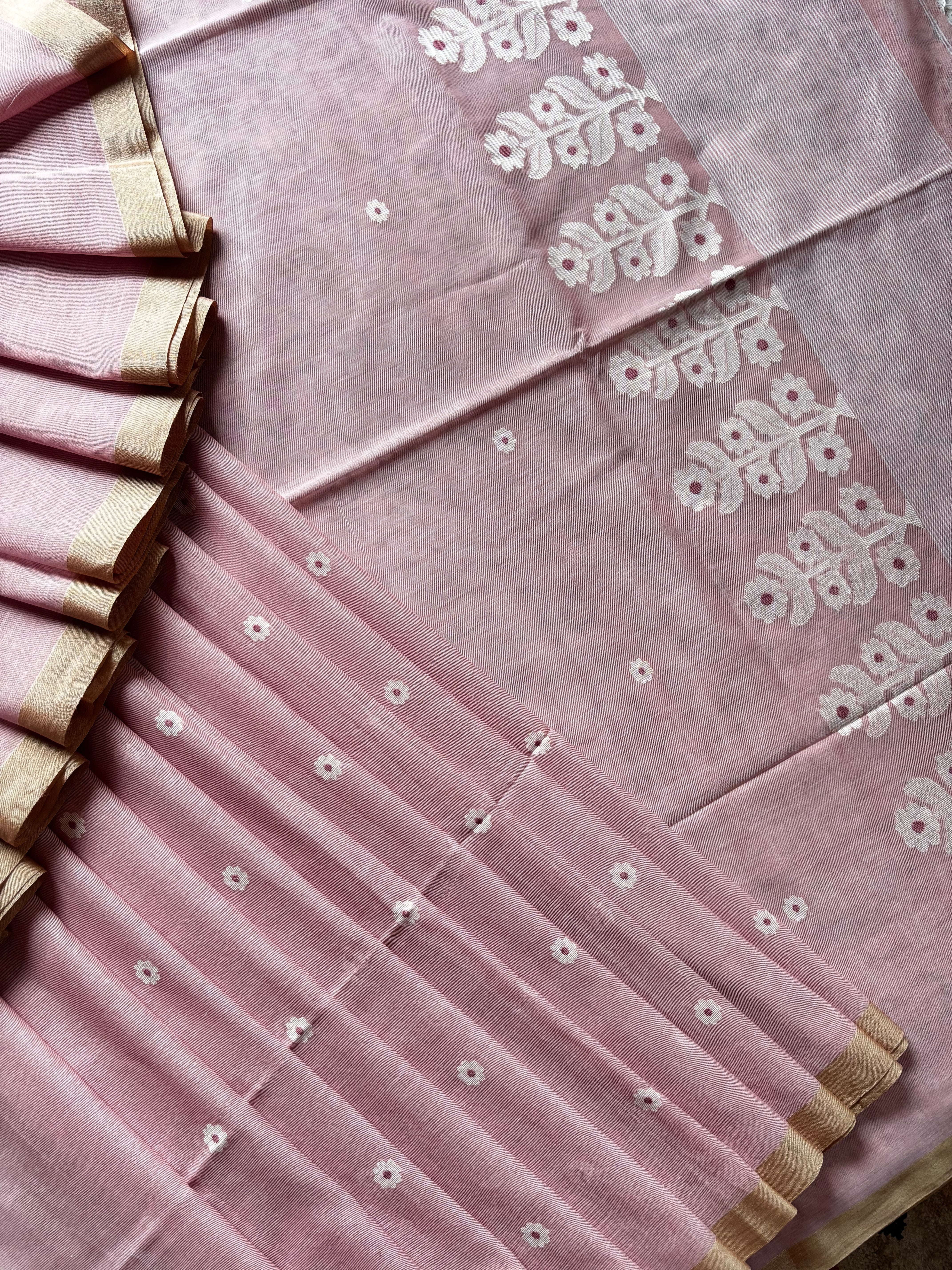 Handwoven Light Dusty Pink Colour Cotton Jamdani Saree