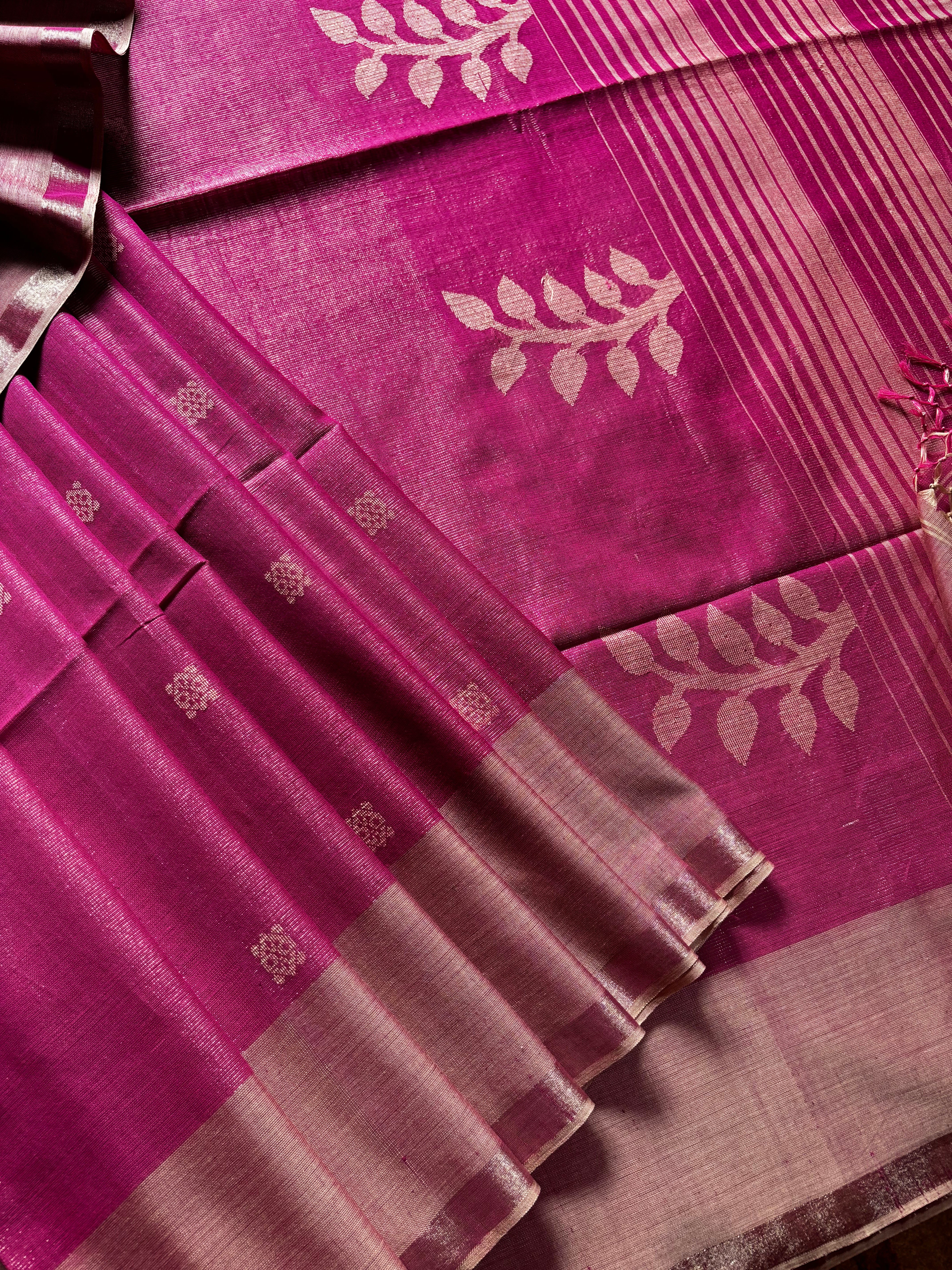 Handwoven Pink Colour Tissue Jamdani Saree