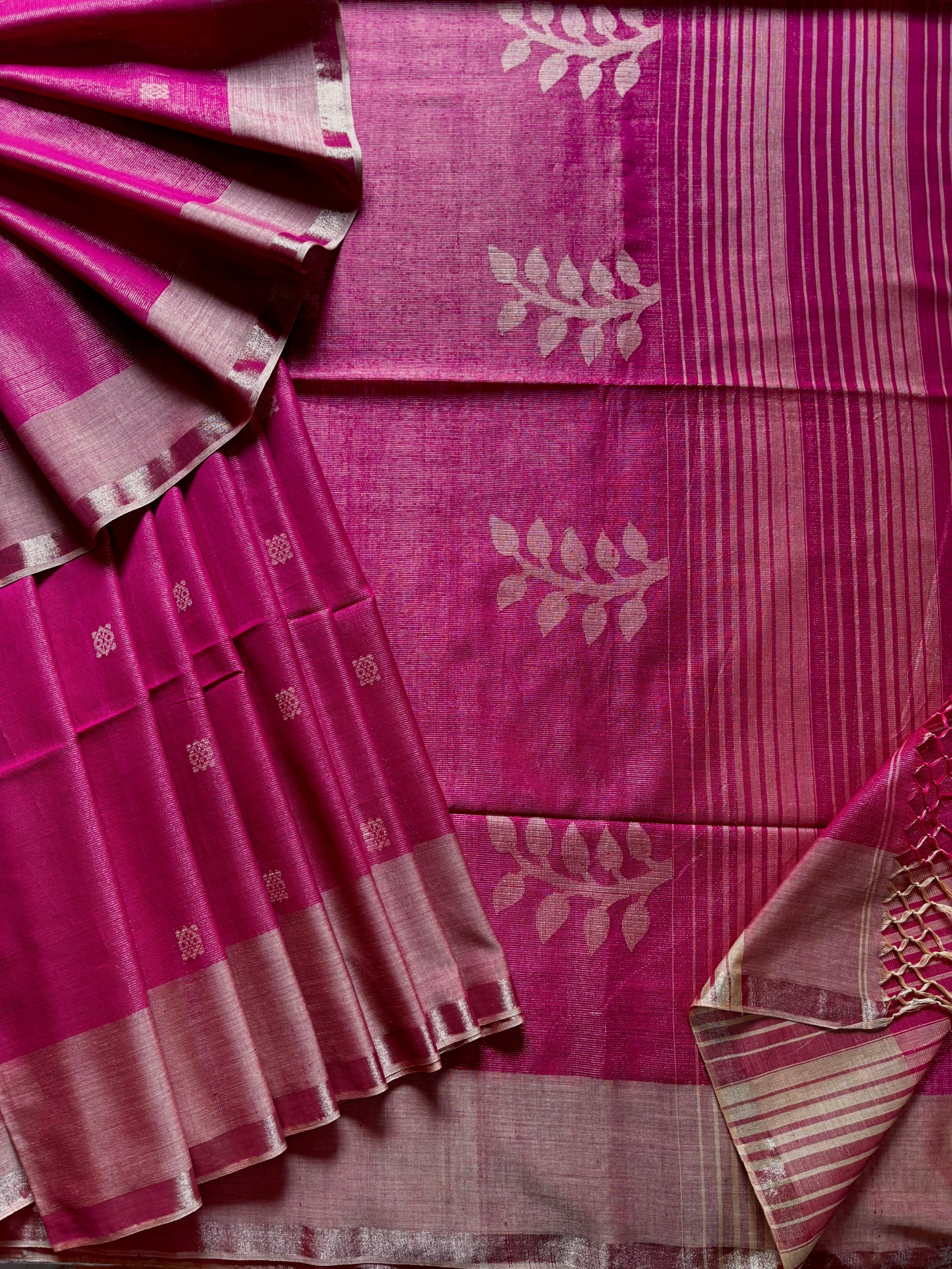 Handwoven Pink Colour Tissue Jamdani Saree
