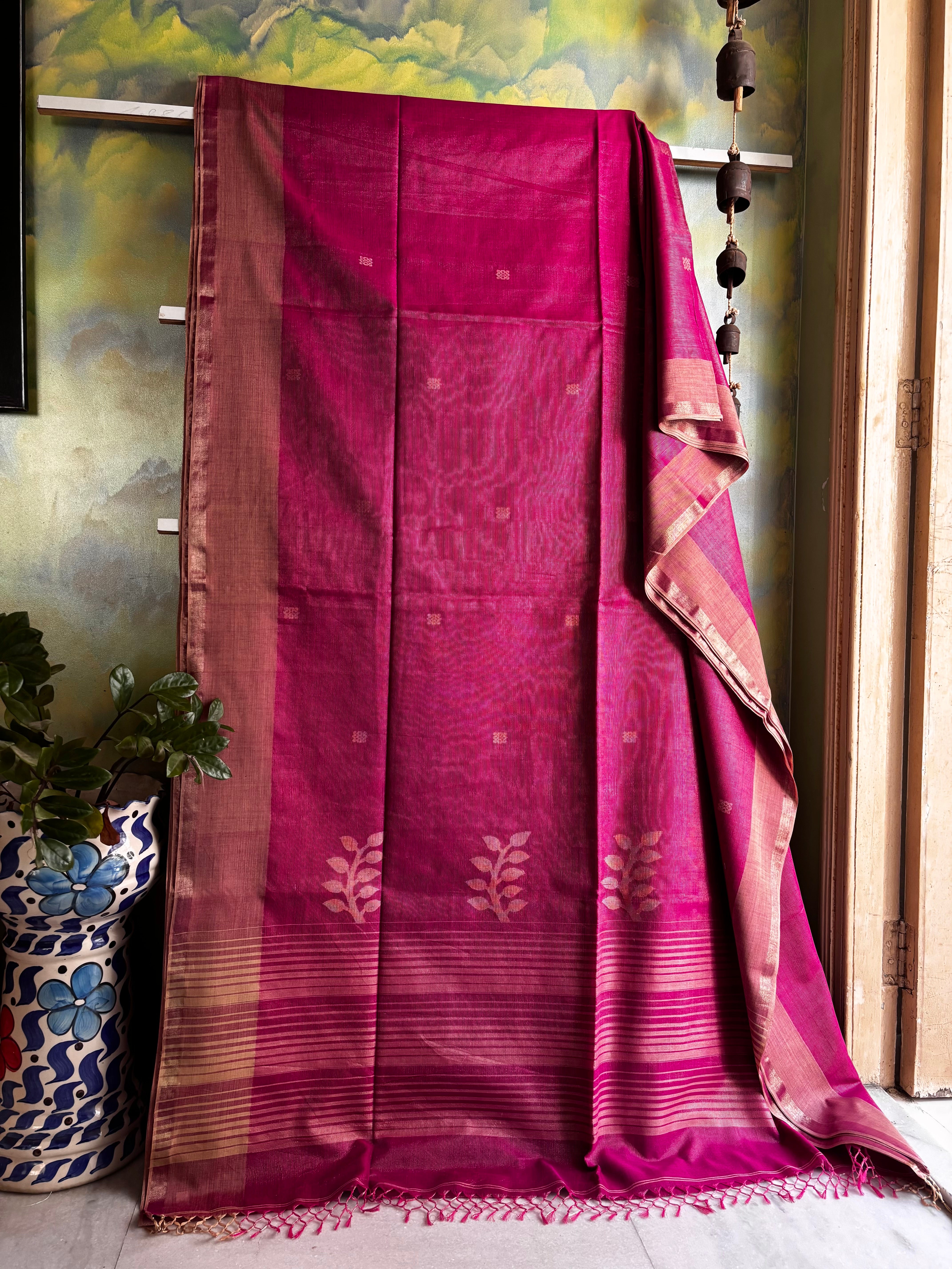 Handwoven Pink Colour Tissue Jamdani Saree
