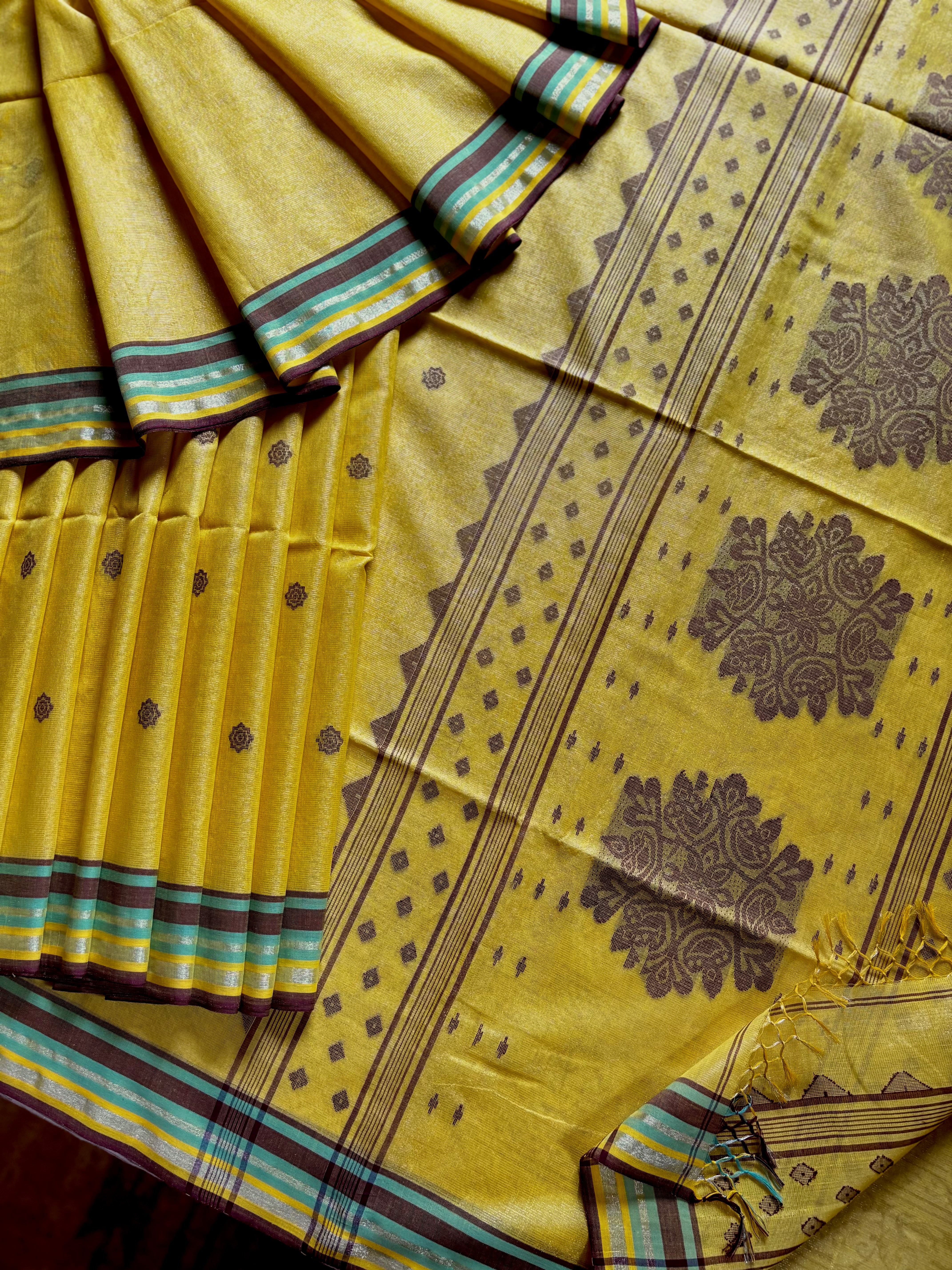 Handwoven Yellow Tissue Jamdani Saree
