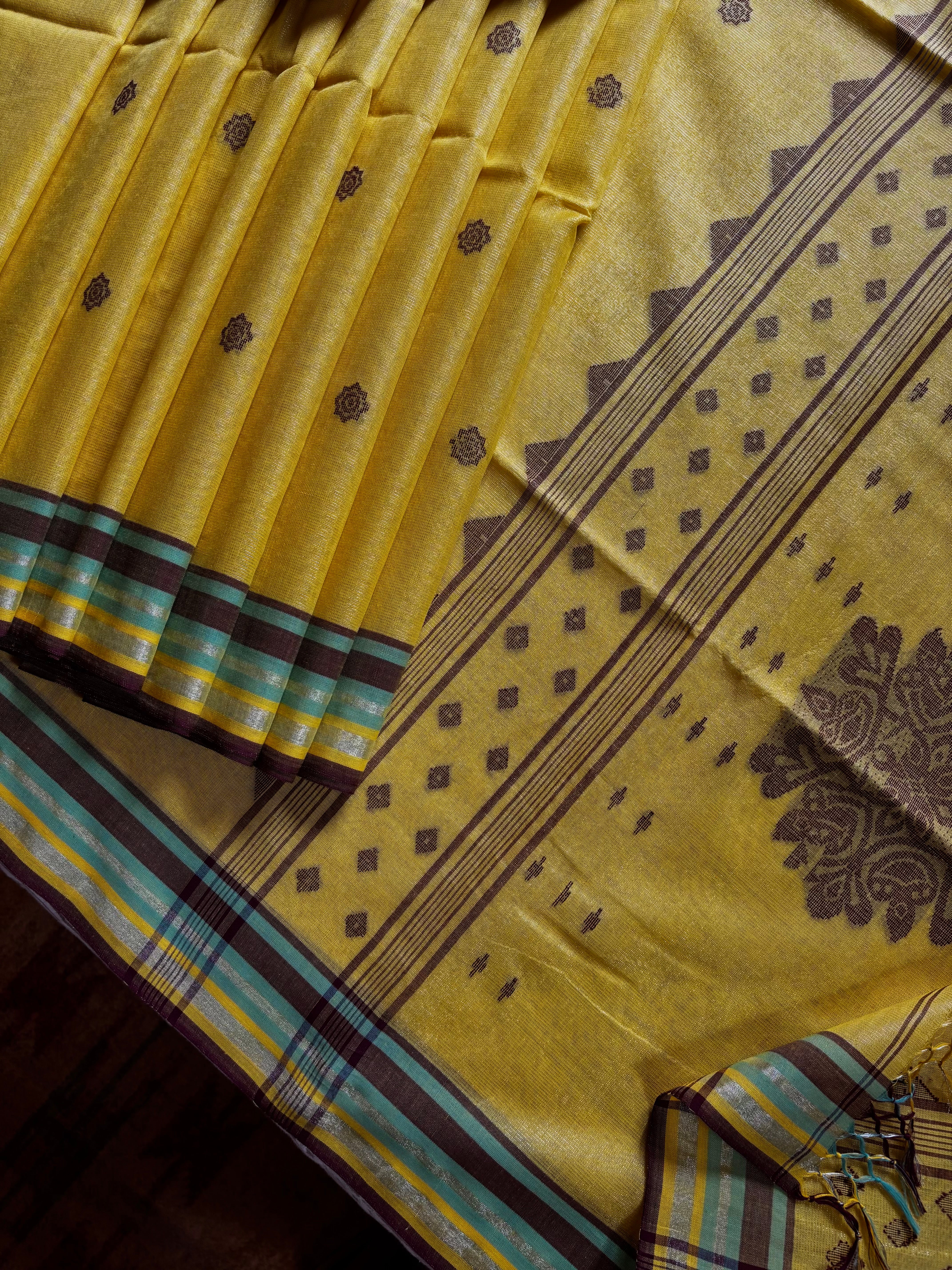 Handwoven Yellow Tissue Jamdani Saree