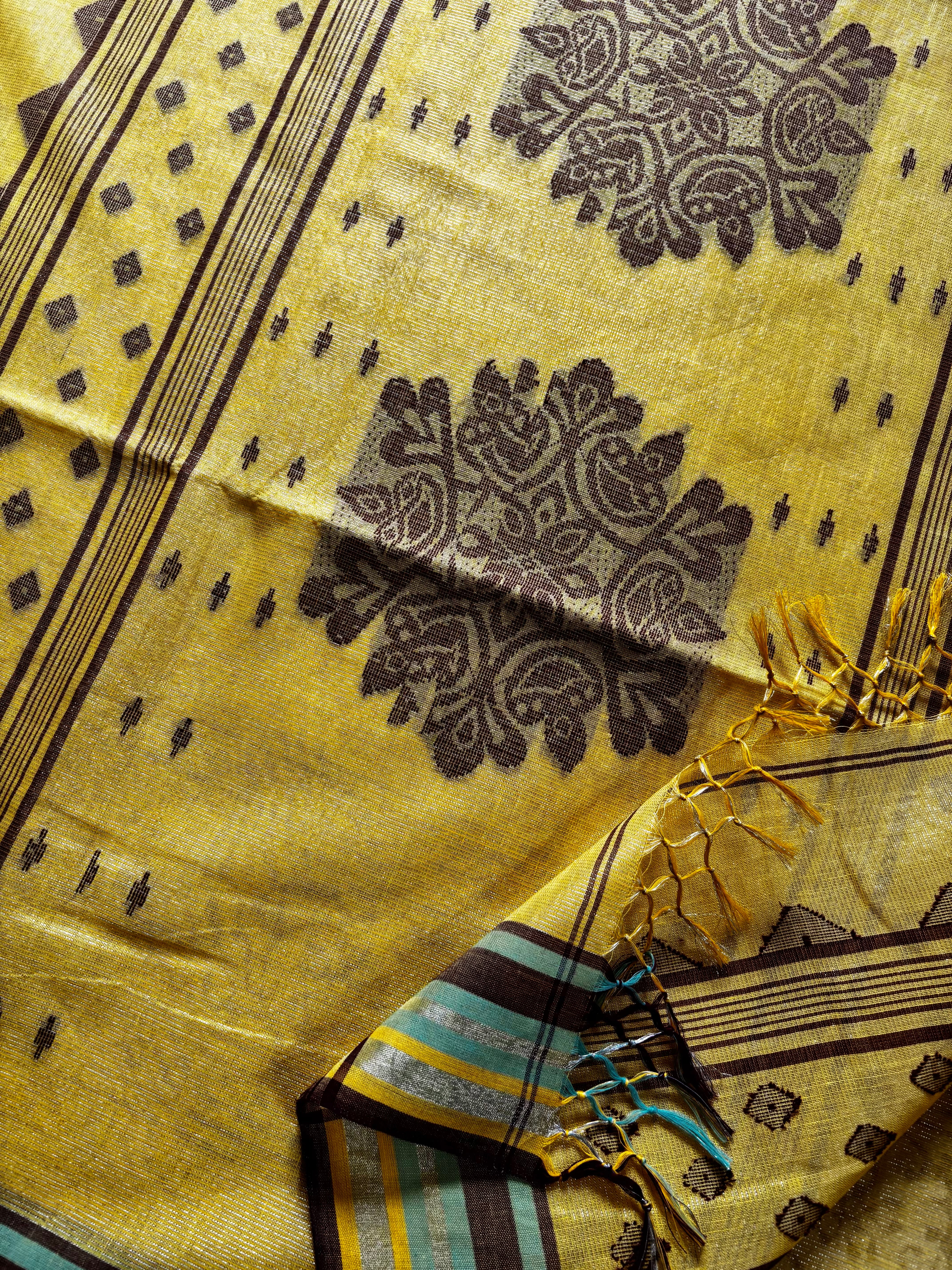 Handwoven Yellow Tissue Jamdani Saree