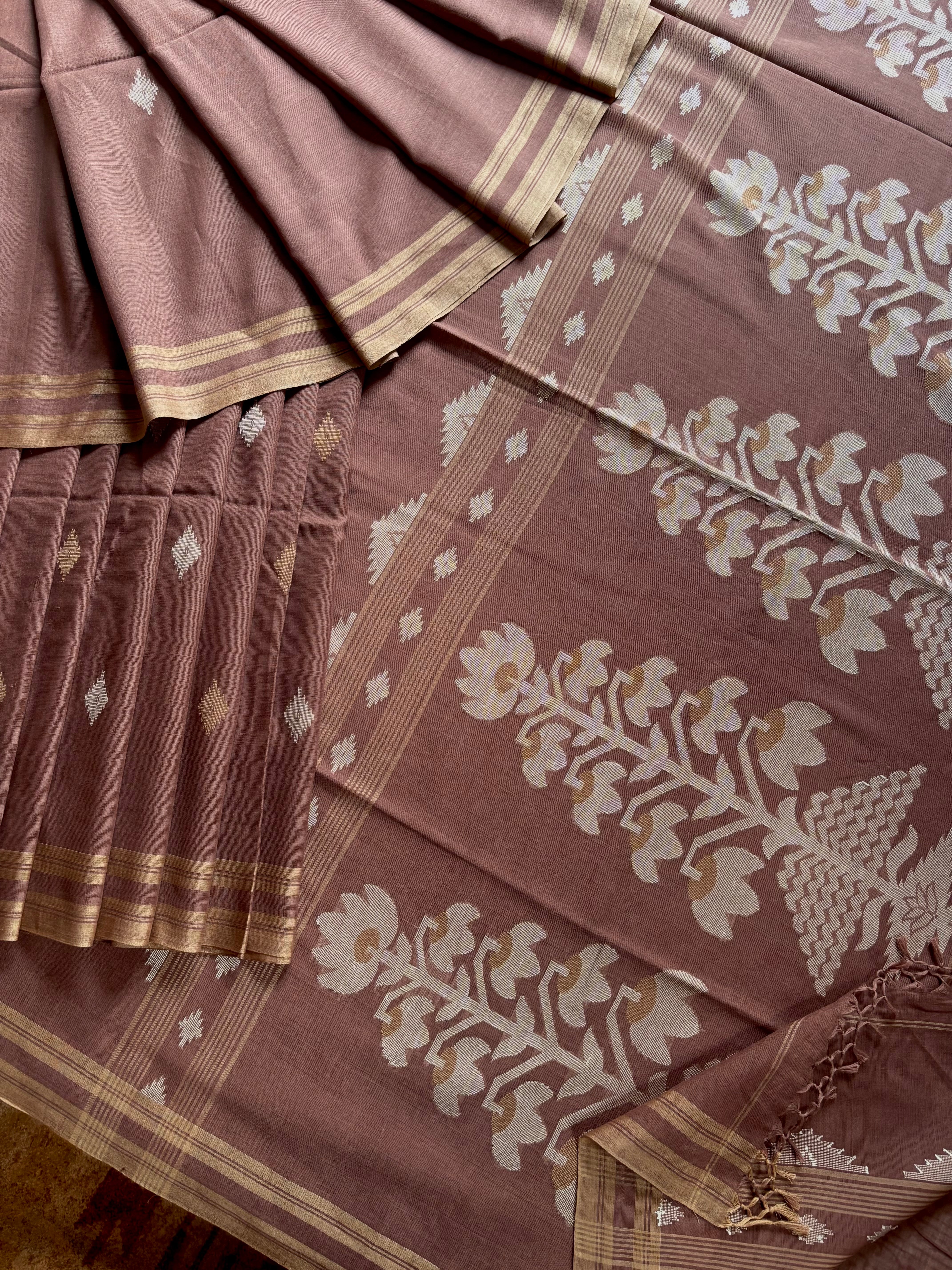 Handwoven Light Brown Phulia Cotton Jamdani Saree