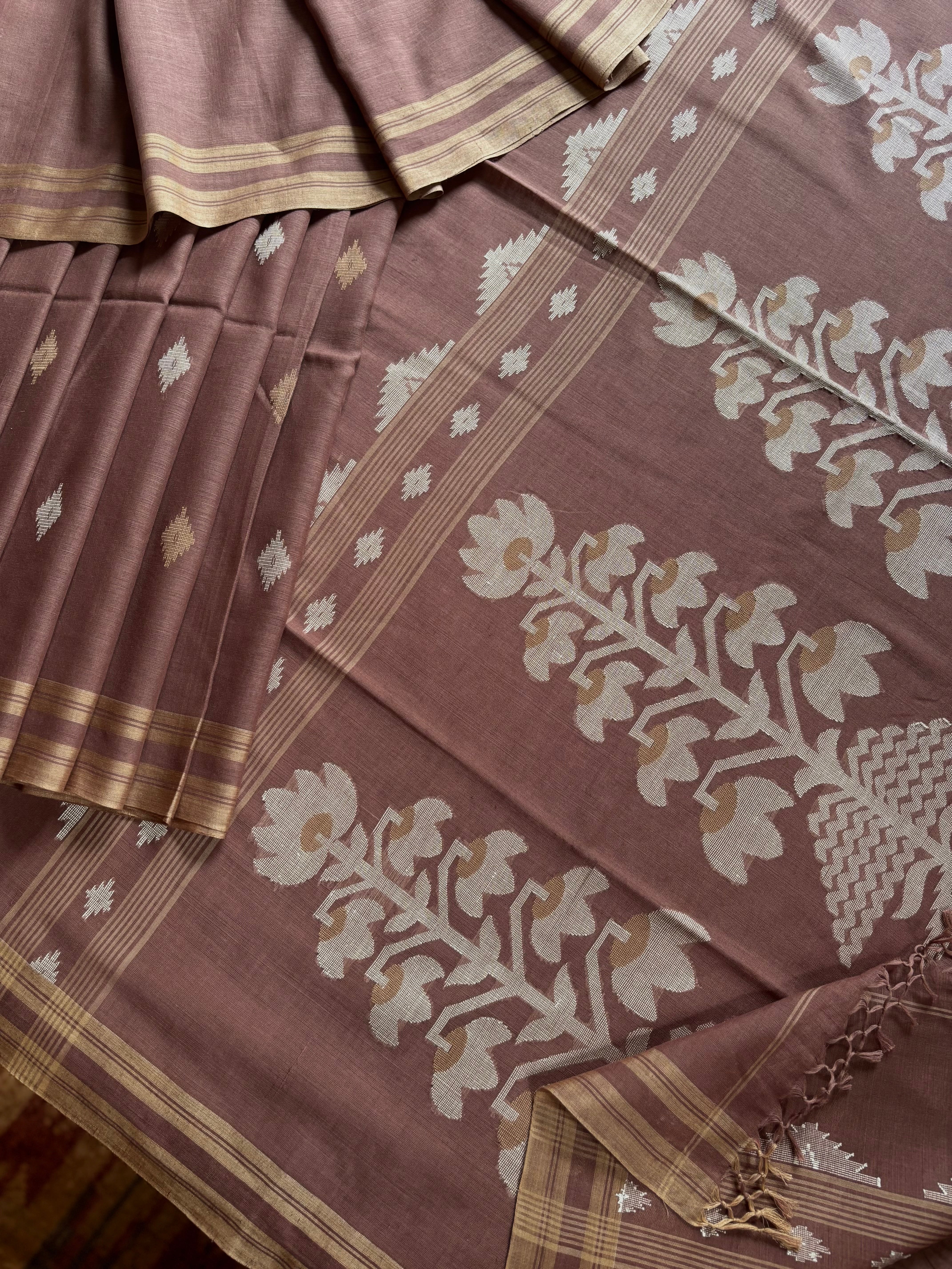 Handwoven Light Brown Phulia Cotton Jamdani Saree