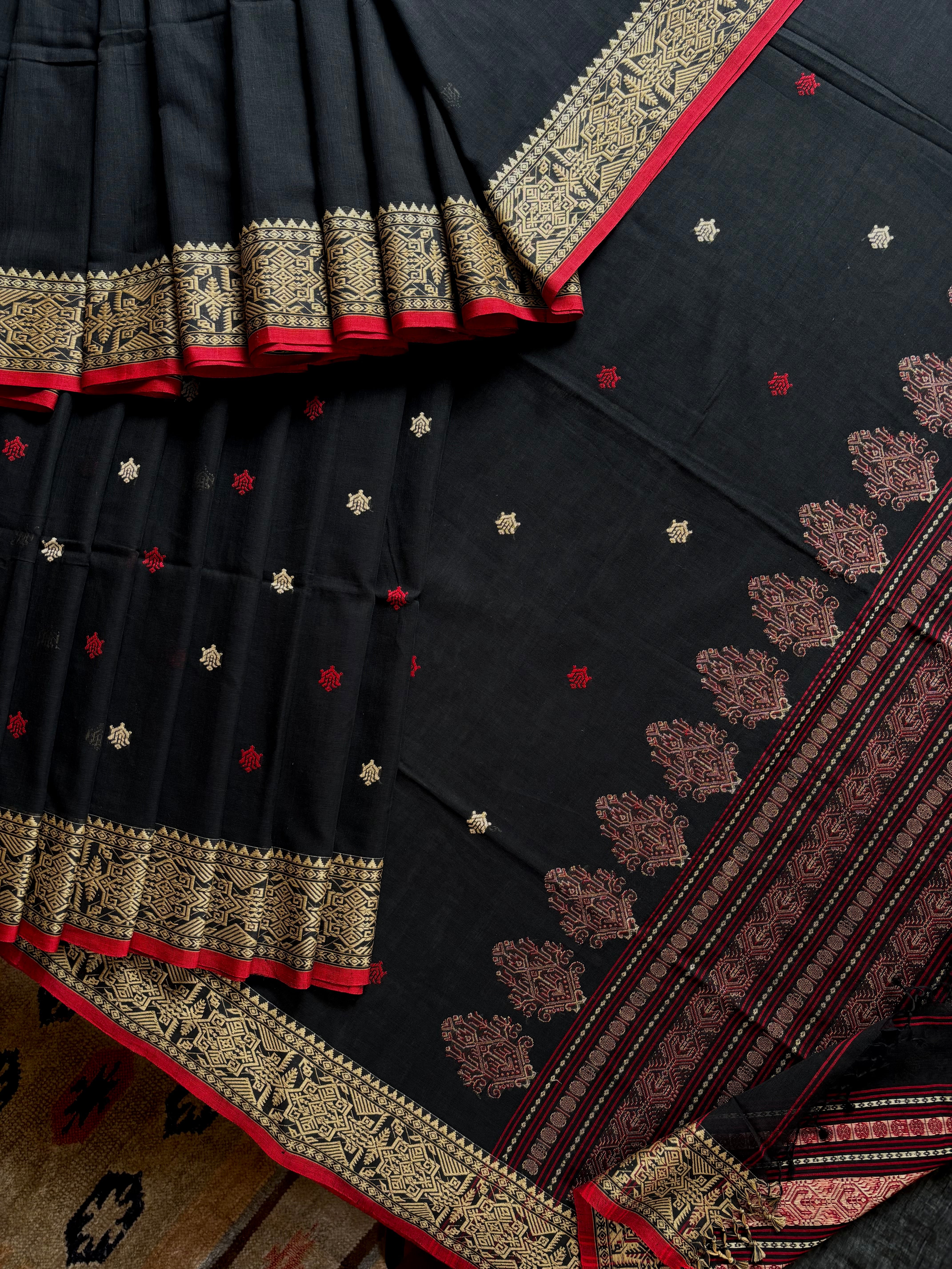 Handwoven Black Colour Phulia Cotton Saree
