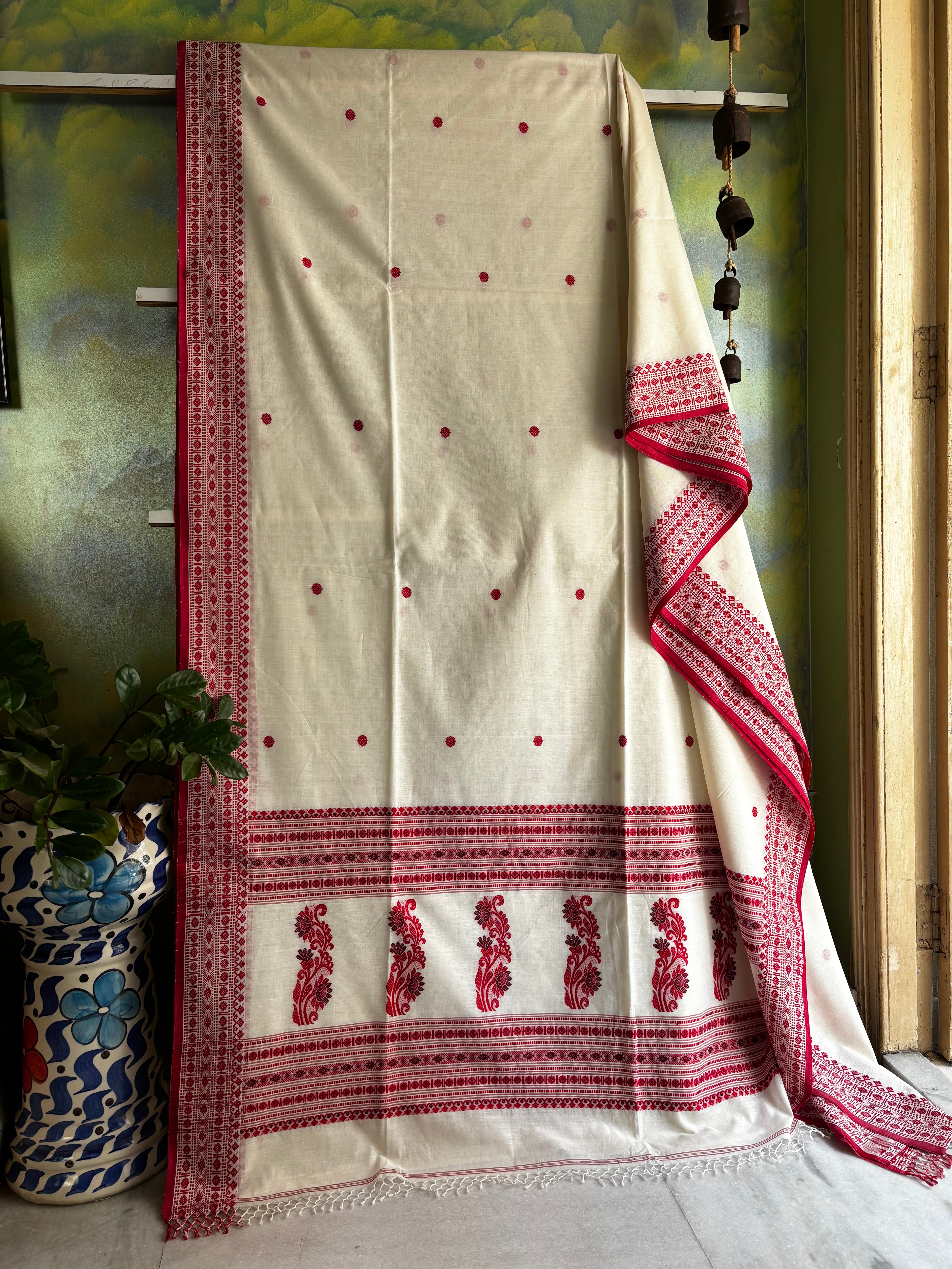 Handwoven Off White Red Phulia Cotton Saree
