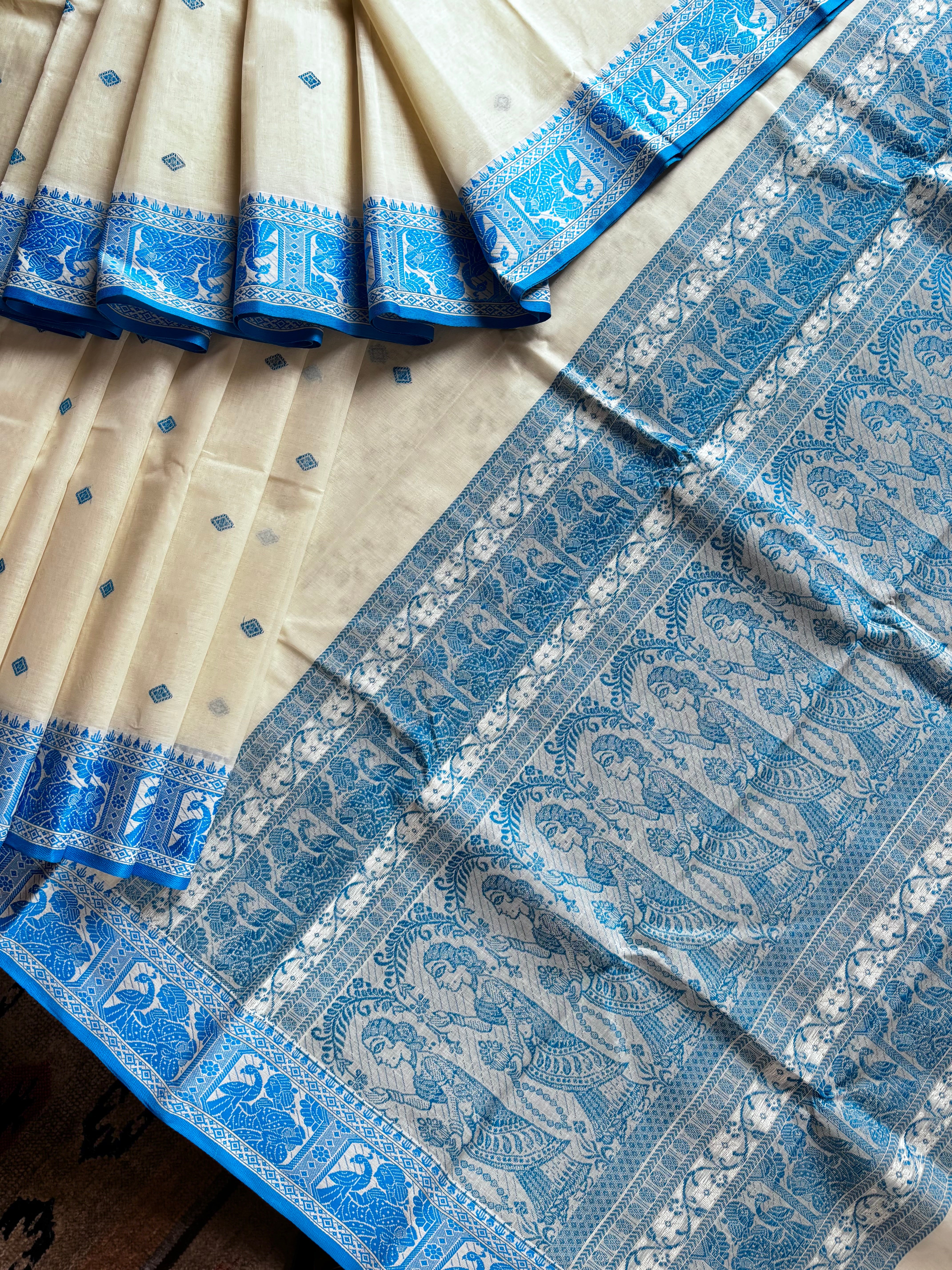 Handwoven Offwhite Colour Cotton Baluchari Saree
