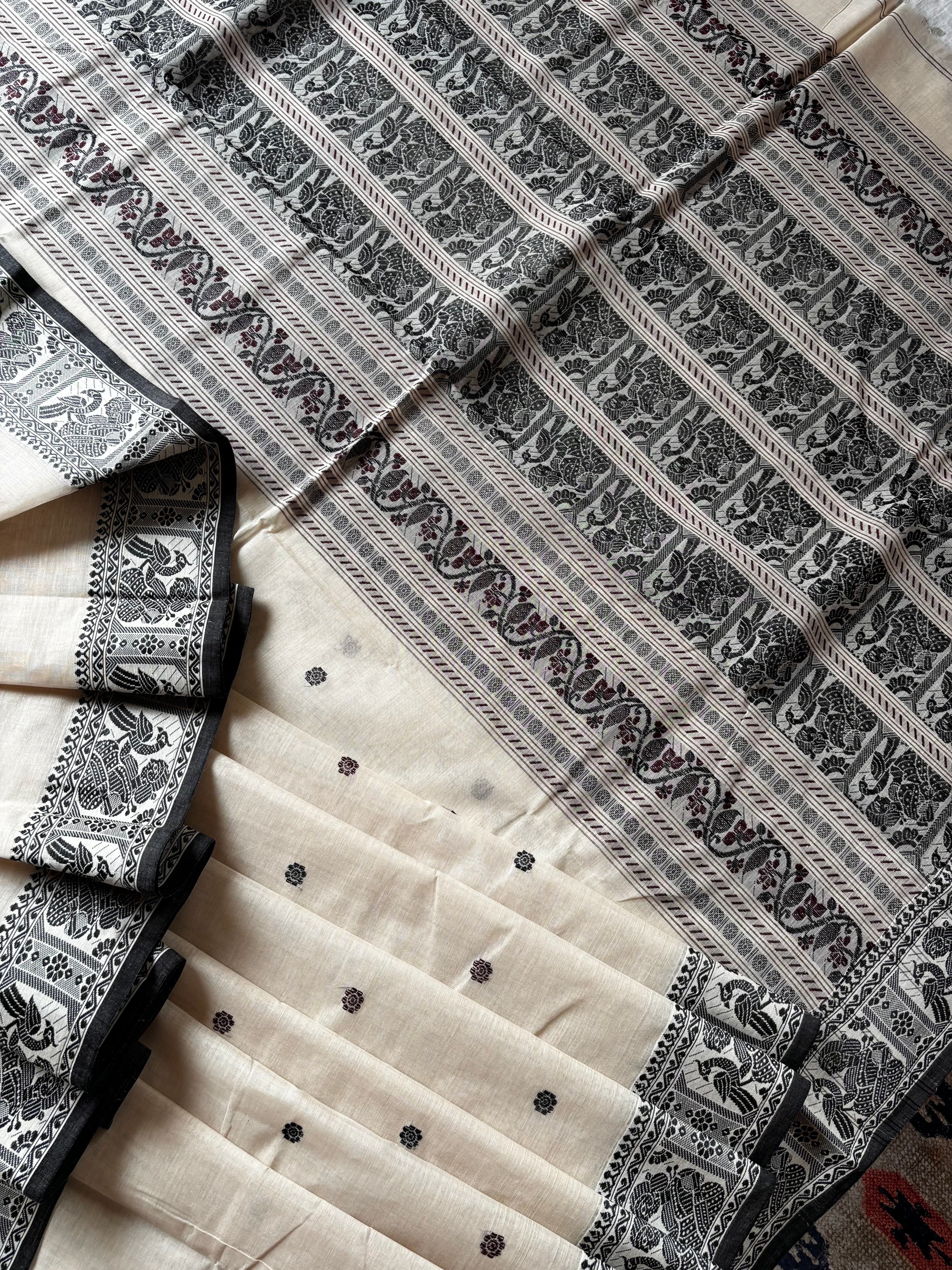 Handwoven Beige Colour Cotton Baluchari Saree
