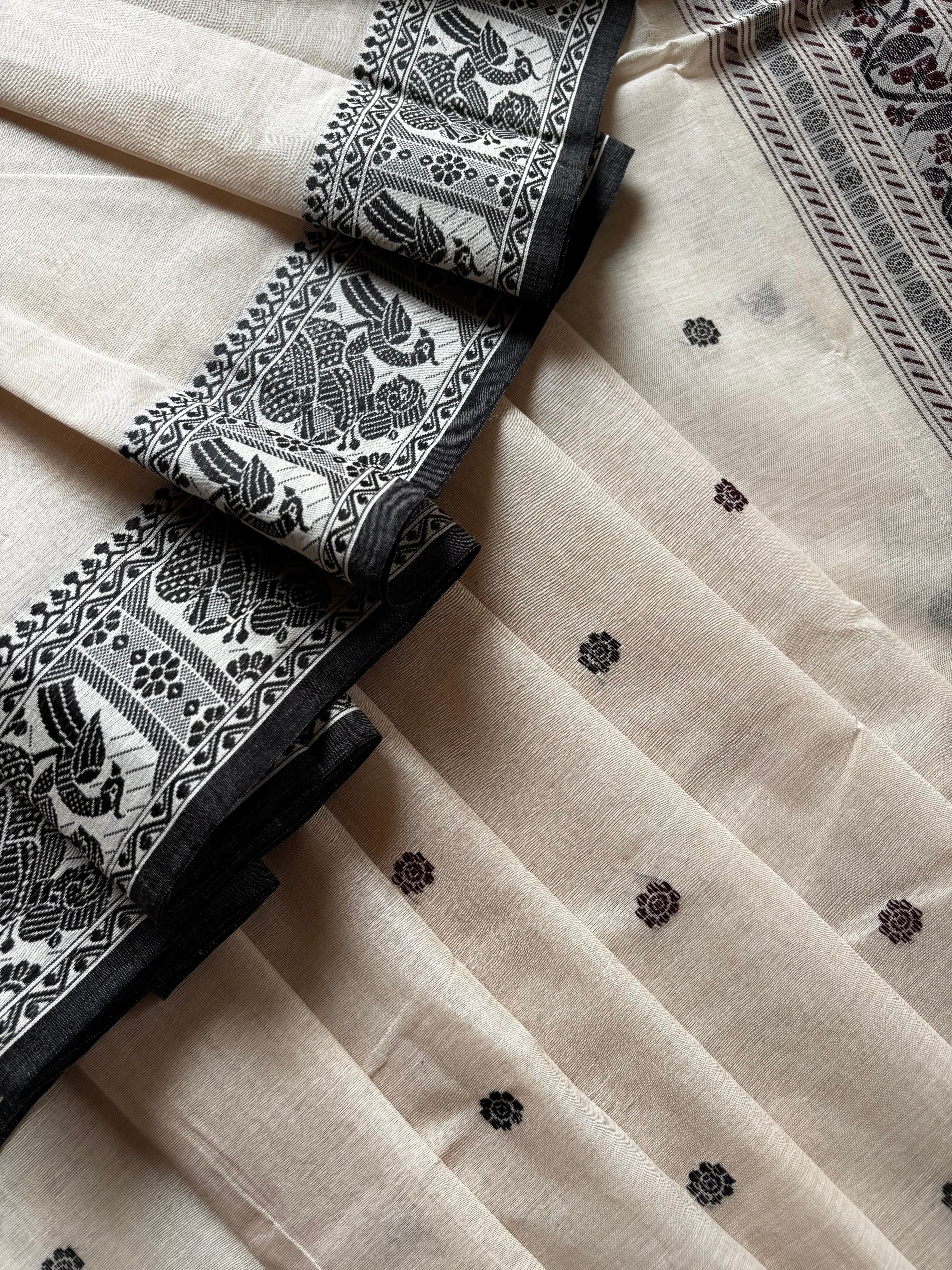 Handwoven Beige Colour Cotton Baluchari Saree