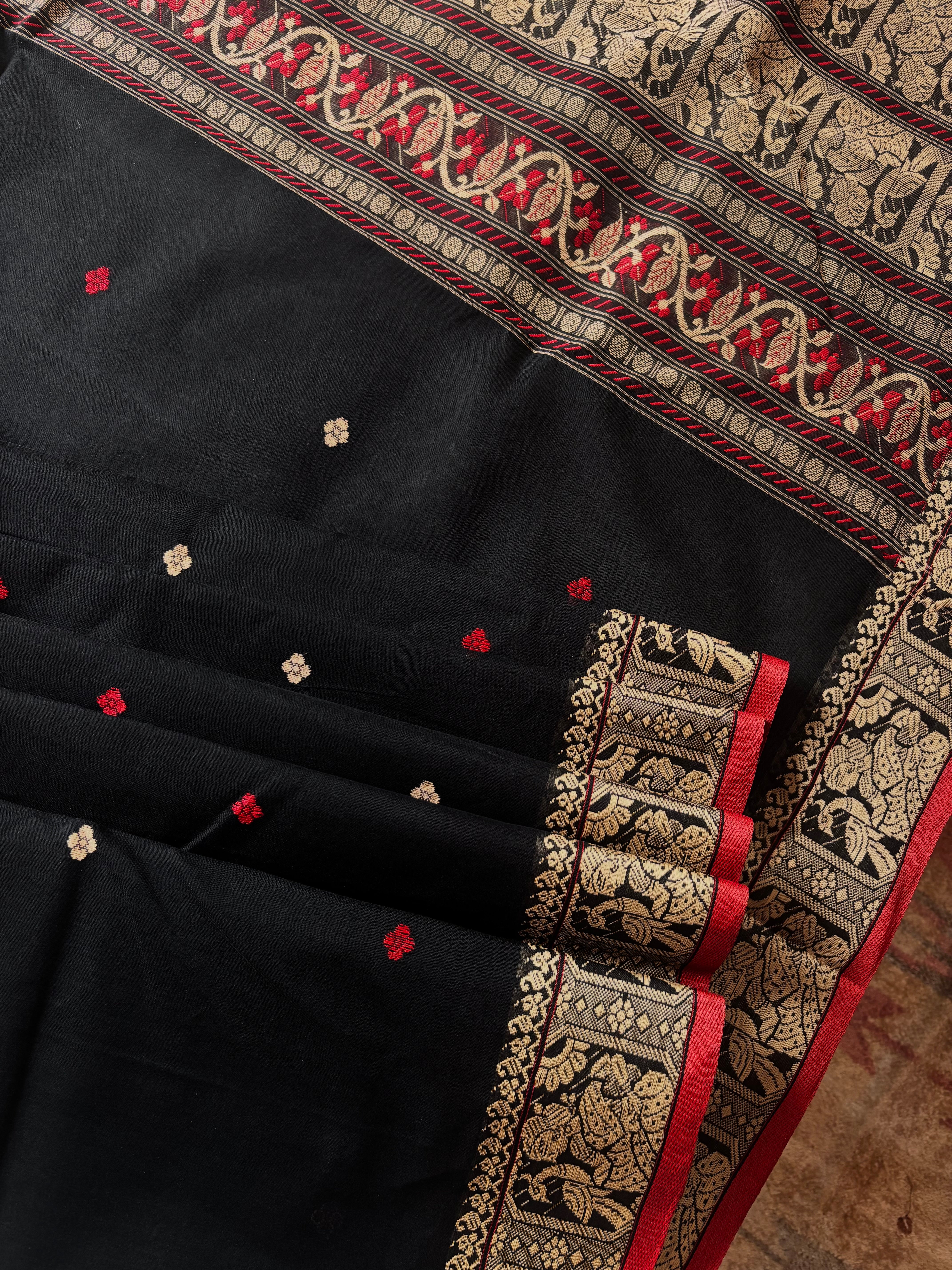 Handwoven Black Colour Cotton Baluchari Saree