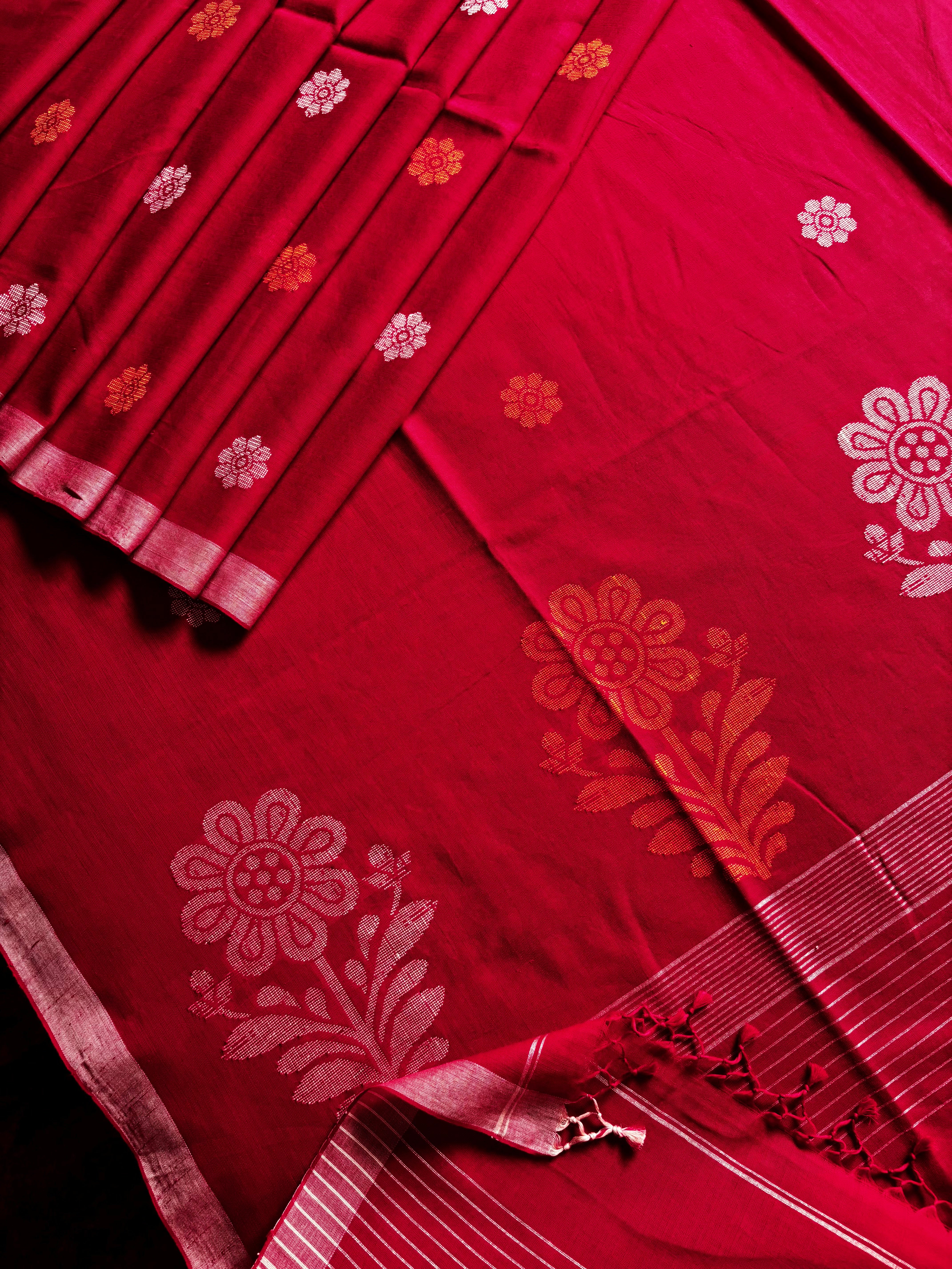 Handwoven Red Phulia Cotton Jamdani