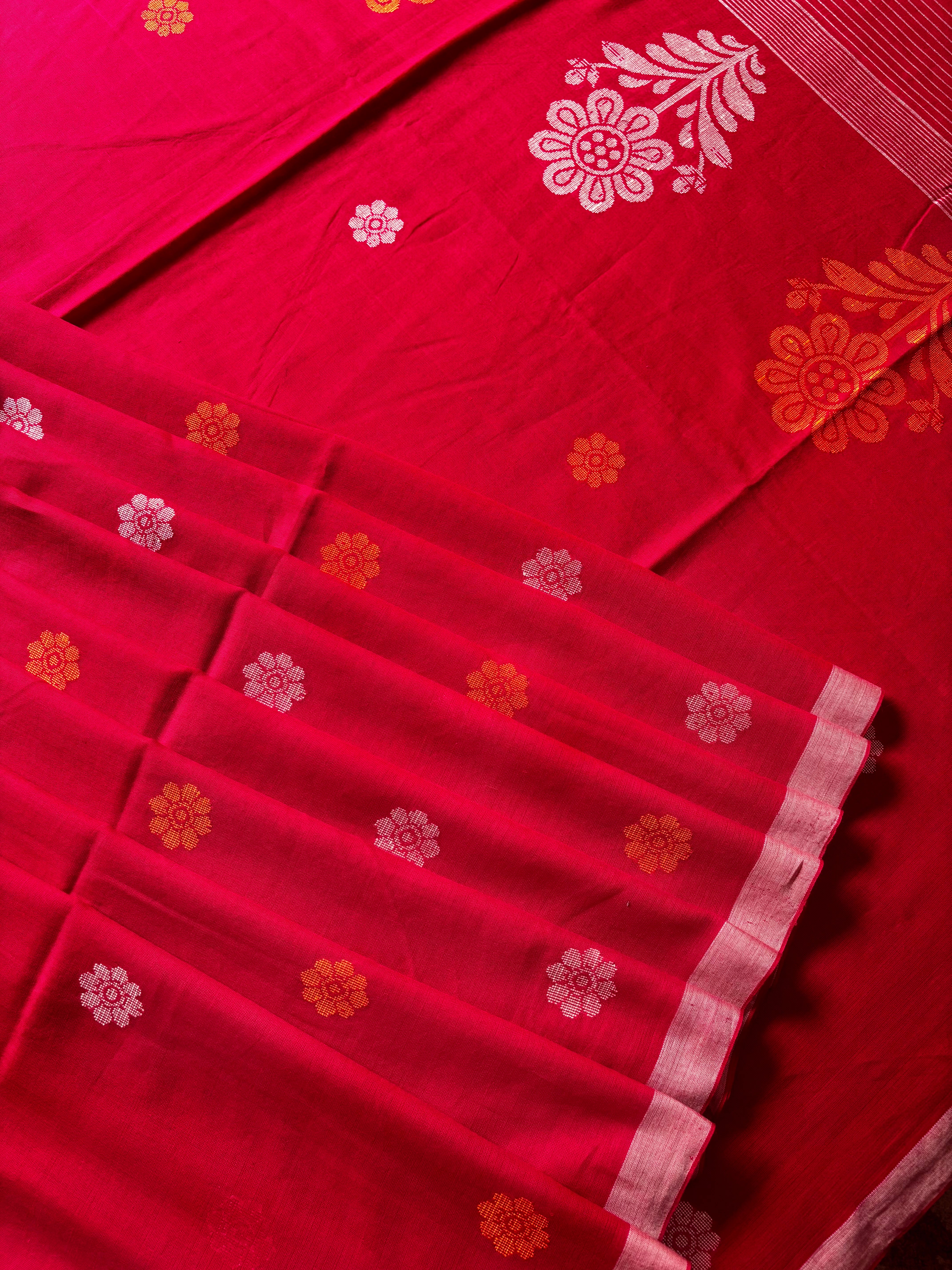 Handwoven Red Phulia Cotton Jamdani