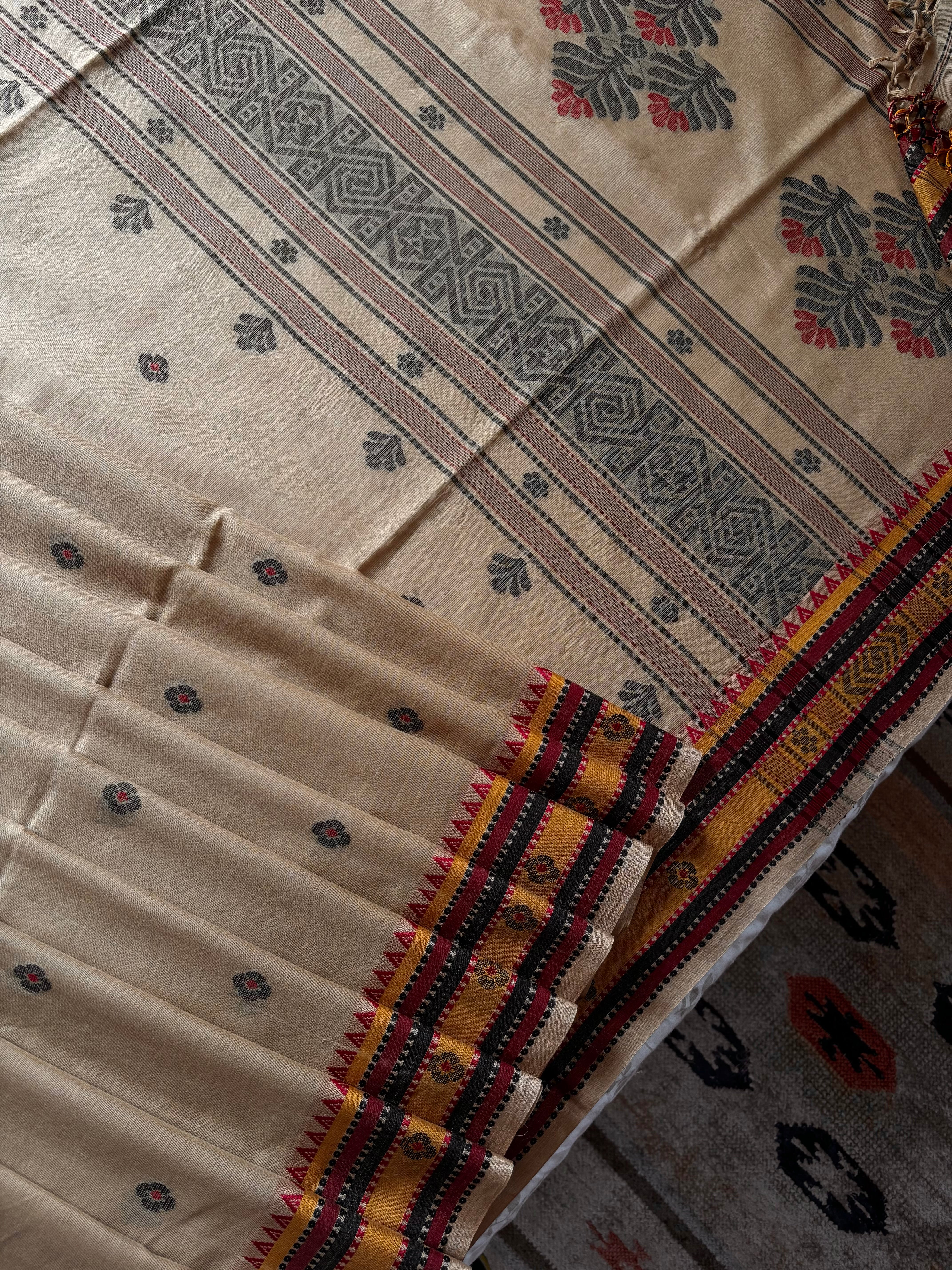 Handwoven Tussar Colour Cotton Jamdani Saree