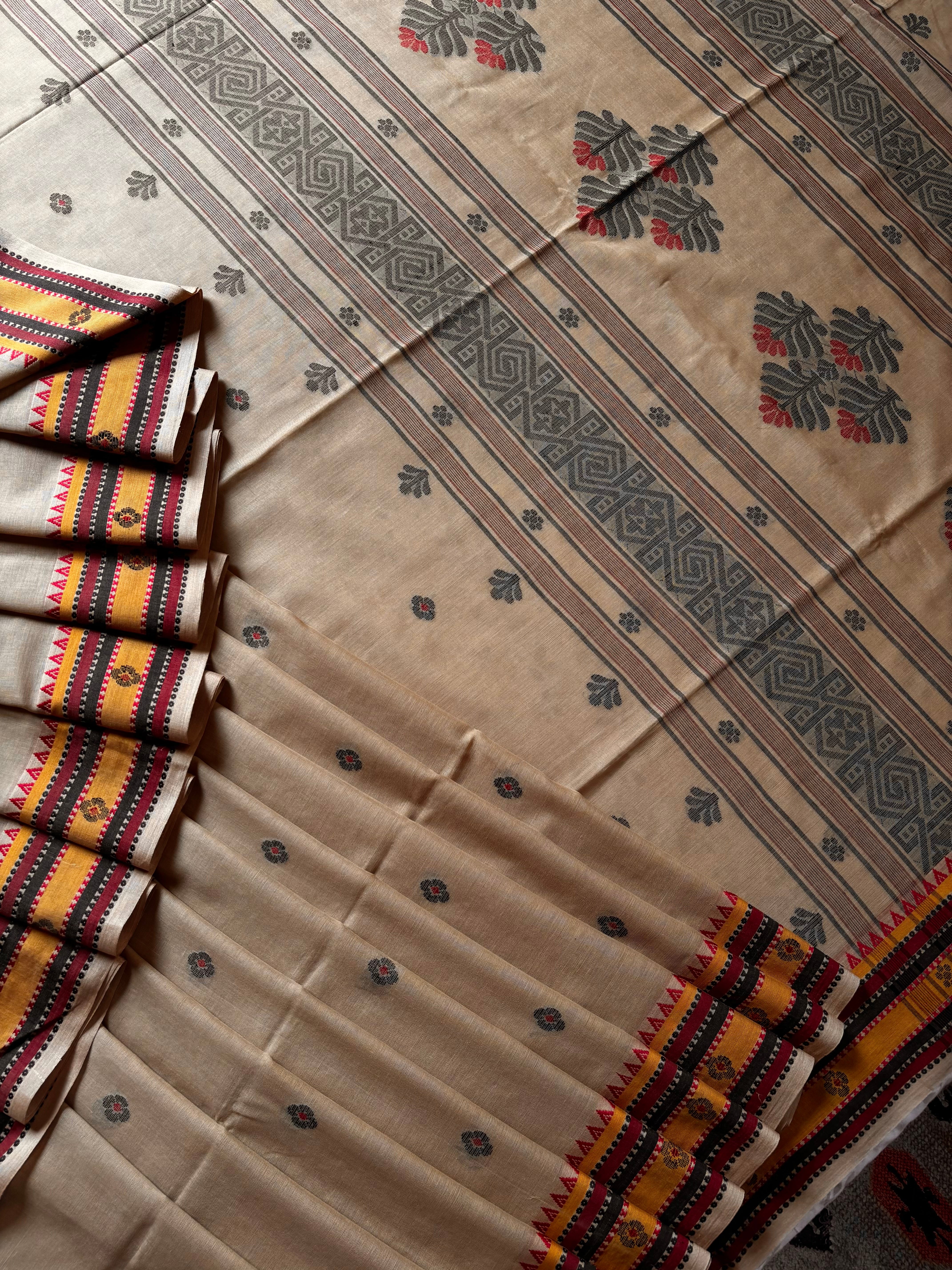 Handwoven Tussar Colour Cotton Jamdani Saree