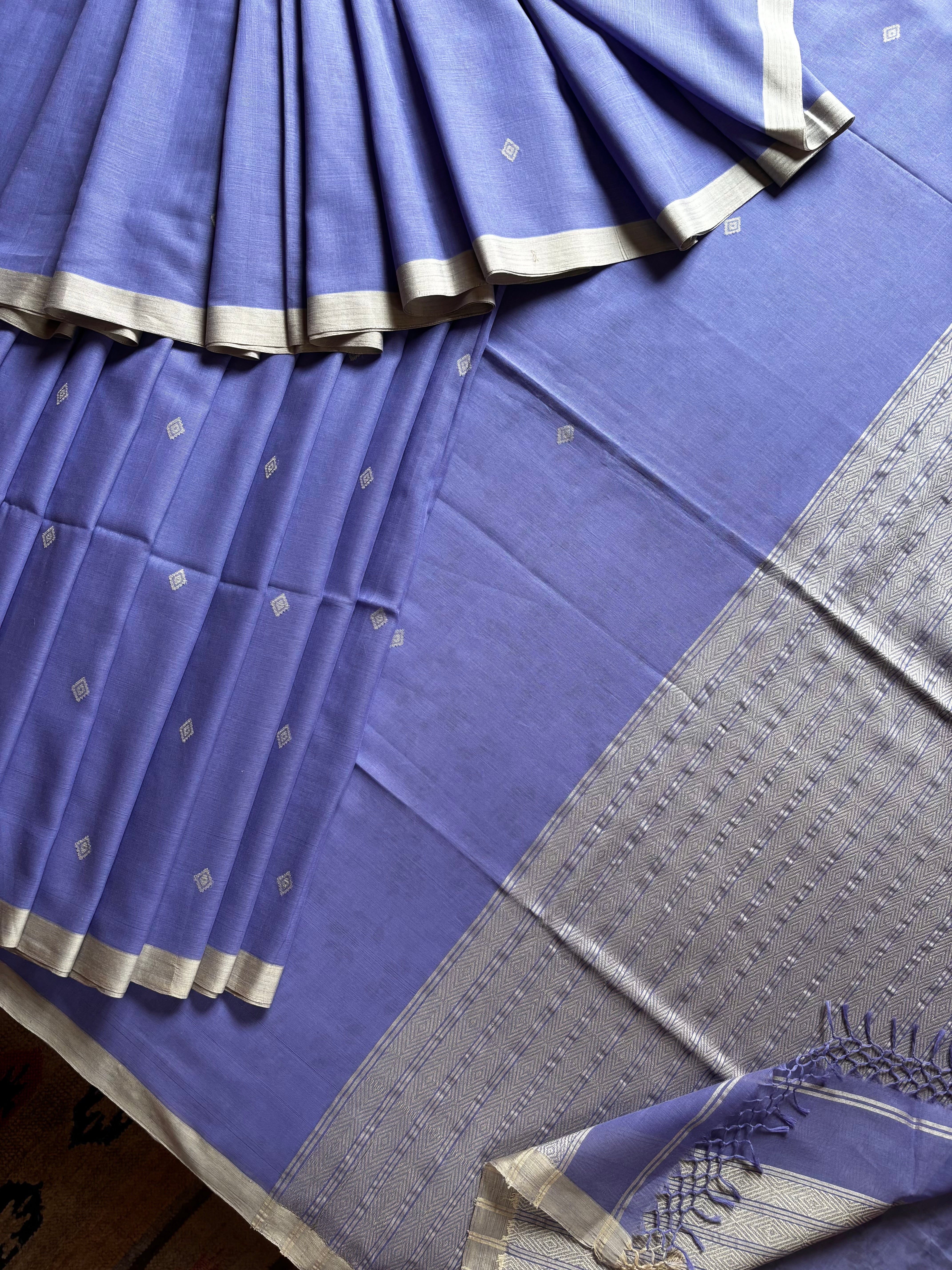 Handwoven Lavender Colour Phulia Cotton Saree