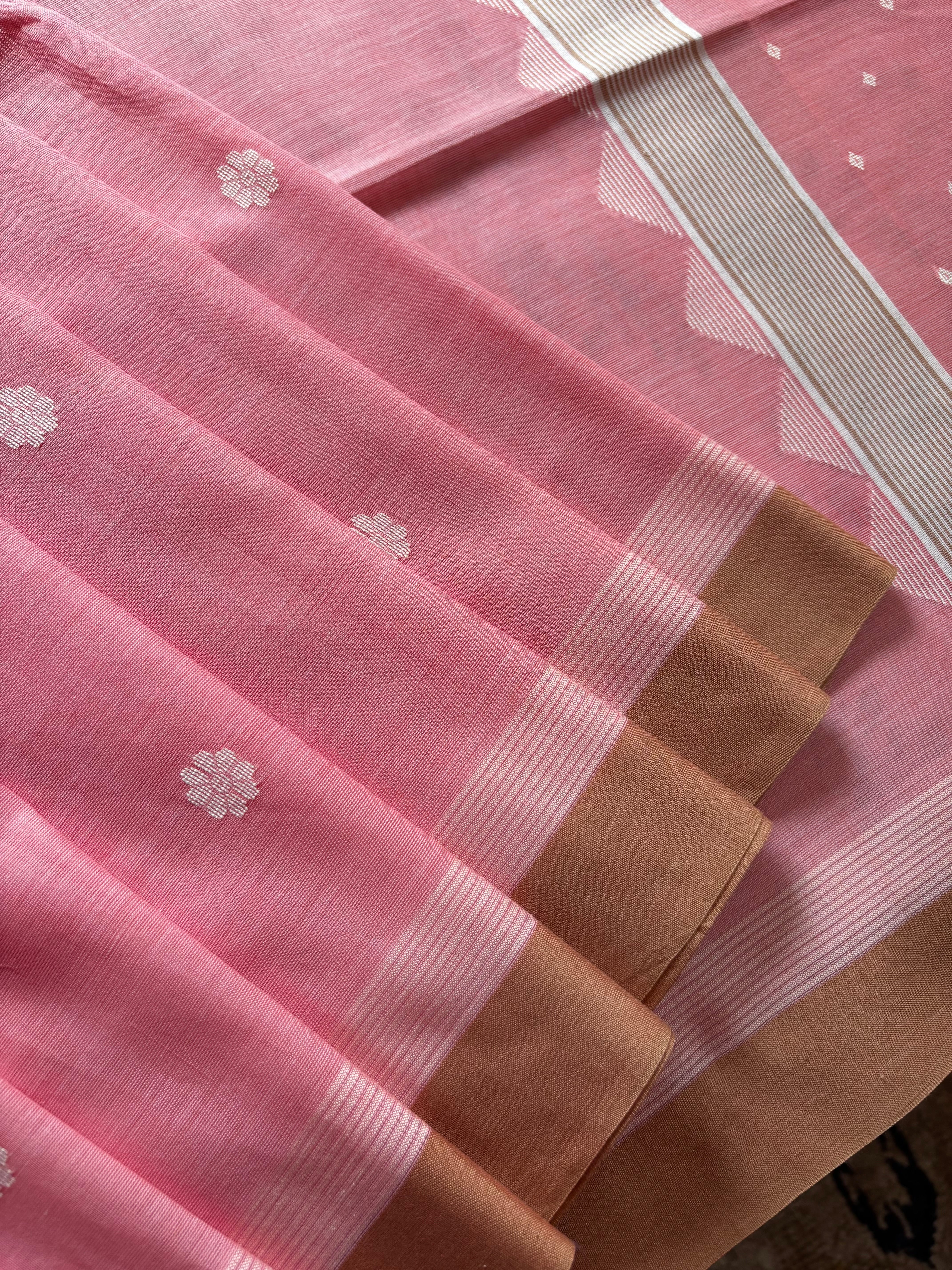 Handwoven Powder Pink Colour Cotton Jamdani Saree