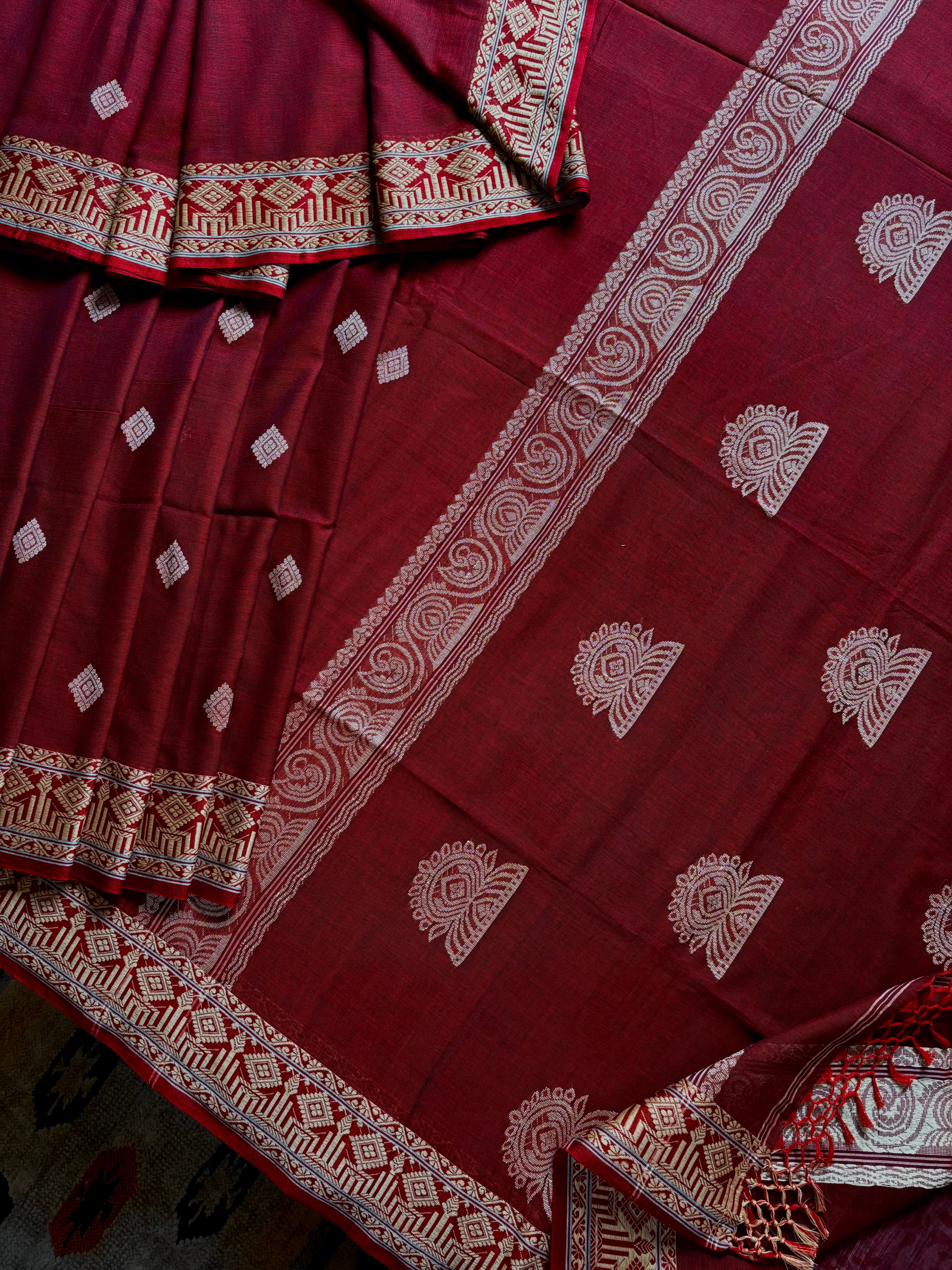Handwoven Reddish Maroon Colour Phulia Cotton Saree