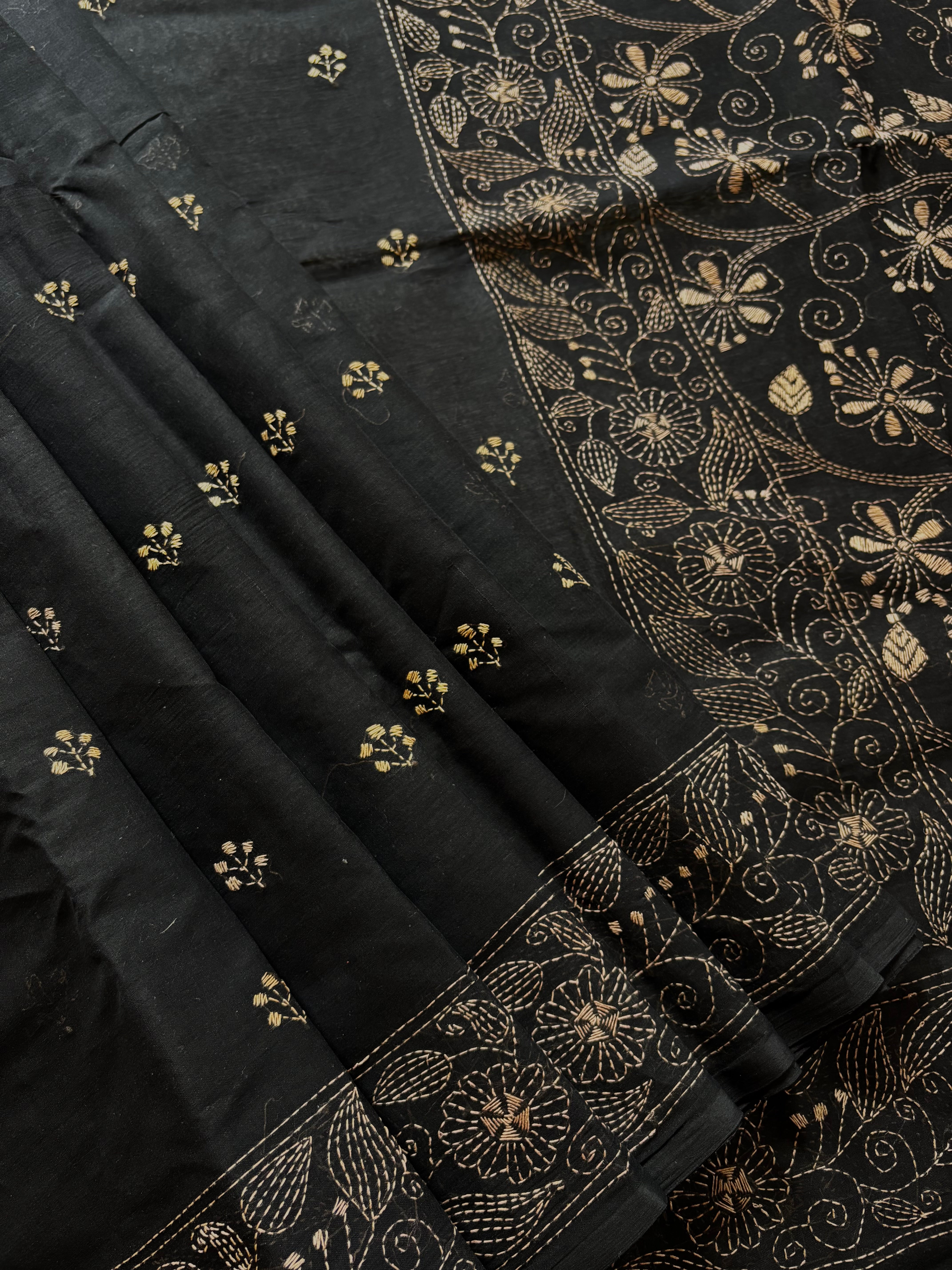 Handmade Black Beige Cotton Kantha Saree