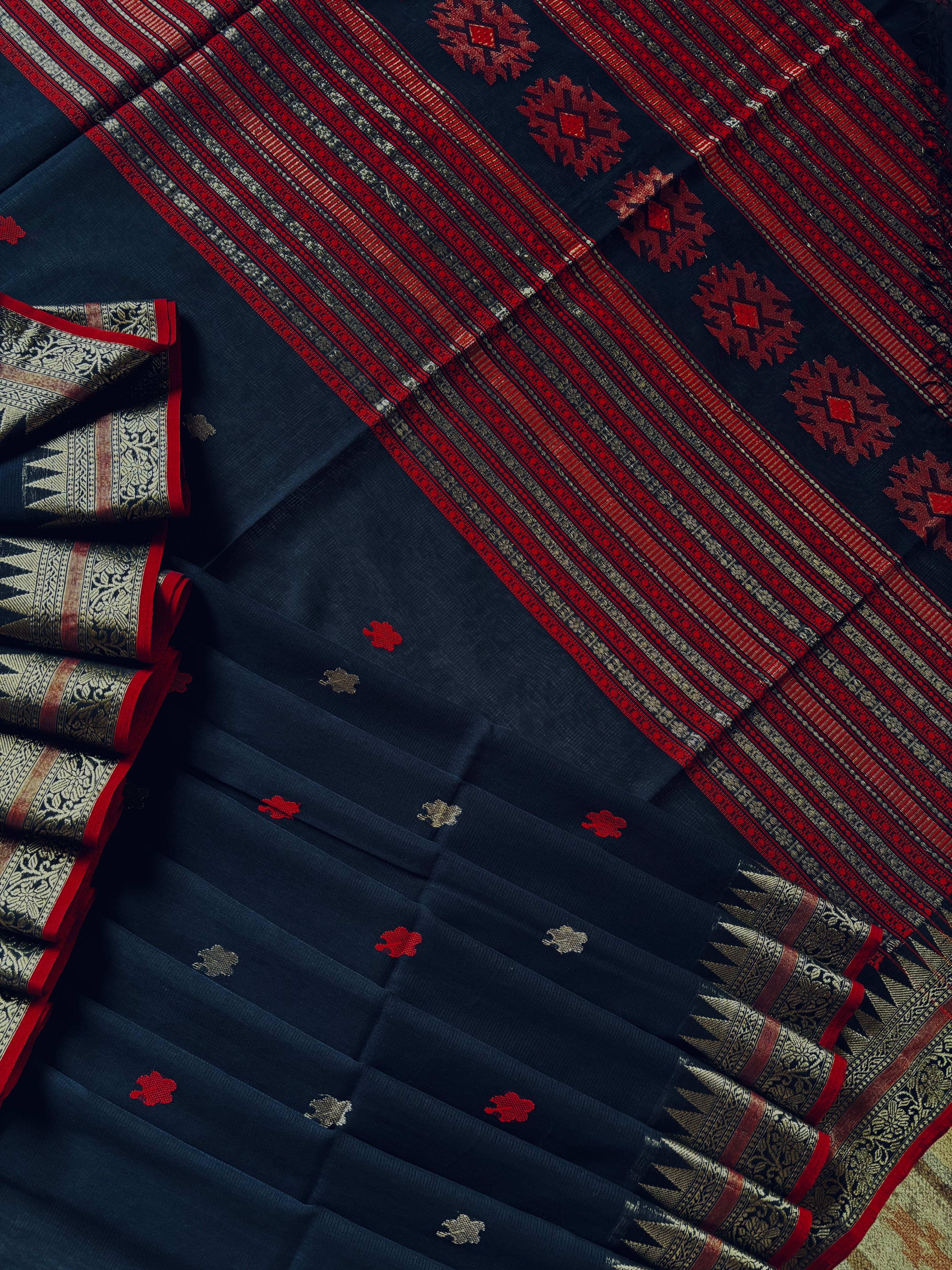 Handwoven Navy Blue Colour Cotton Jamdani Saree