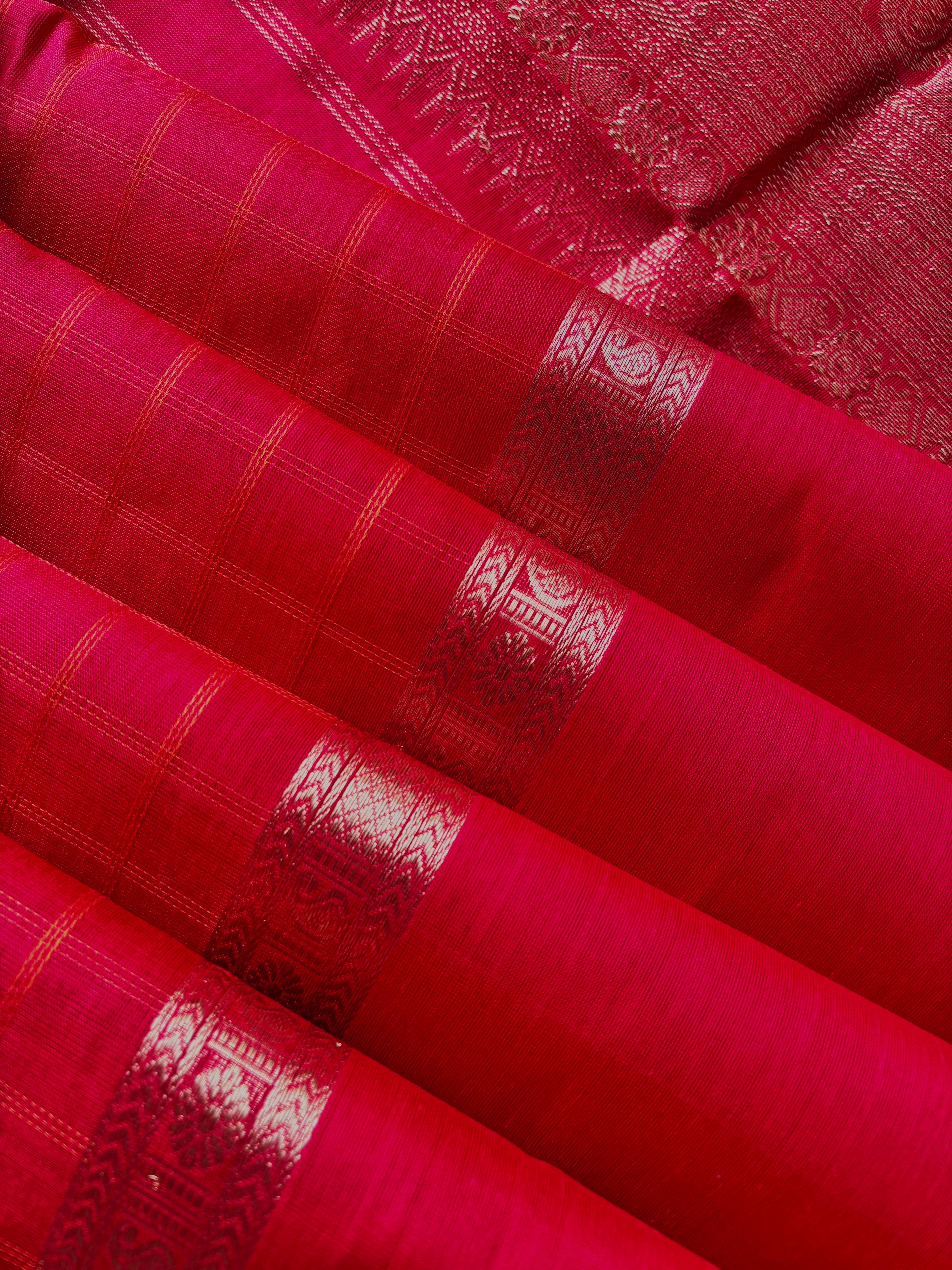Handwoven Red Colour Pure Silk Cotton Kanchipuram Saree