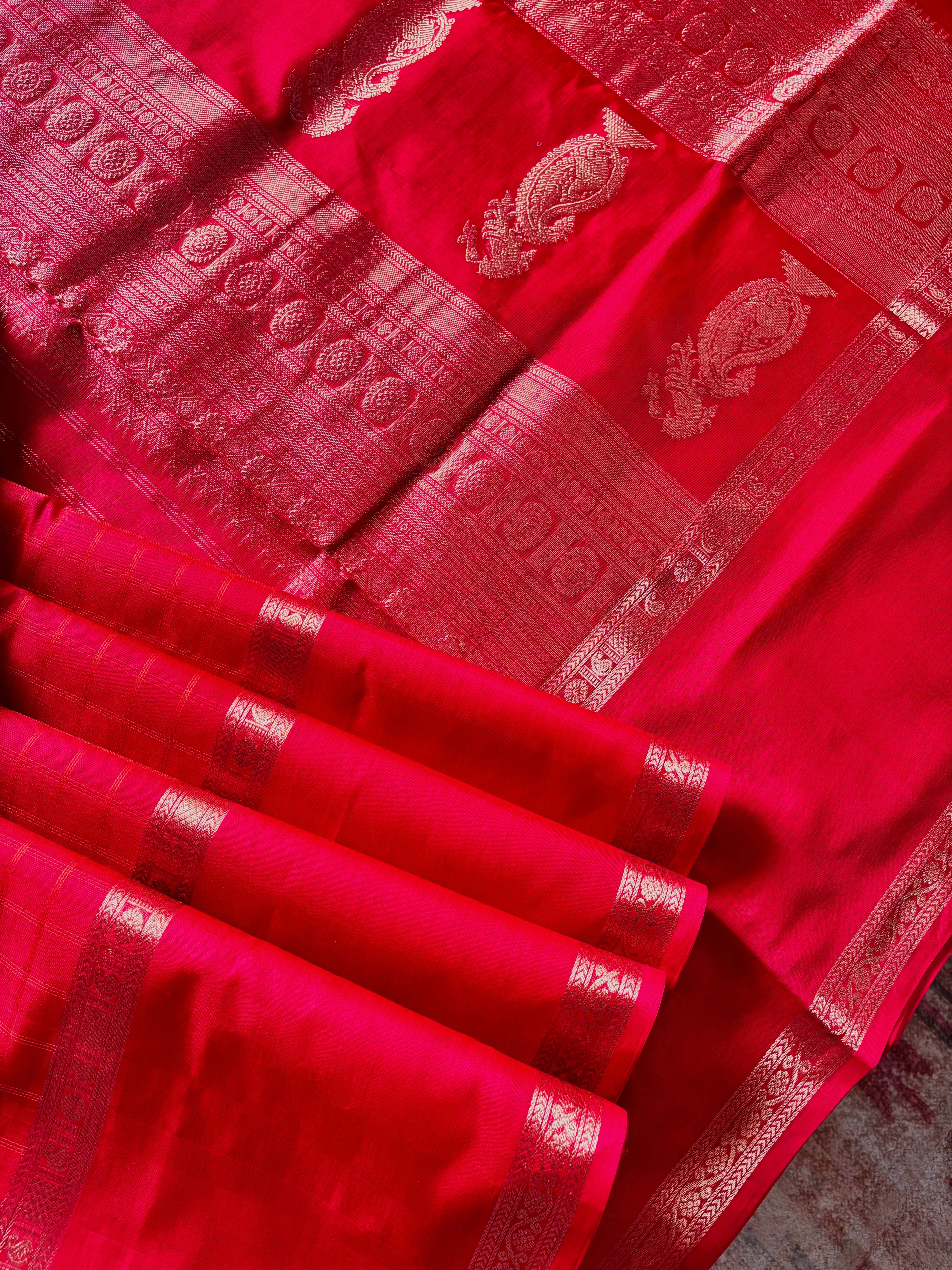Handwoven Red Colour Pure Silk Cotton Kanchipuram Saree
