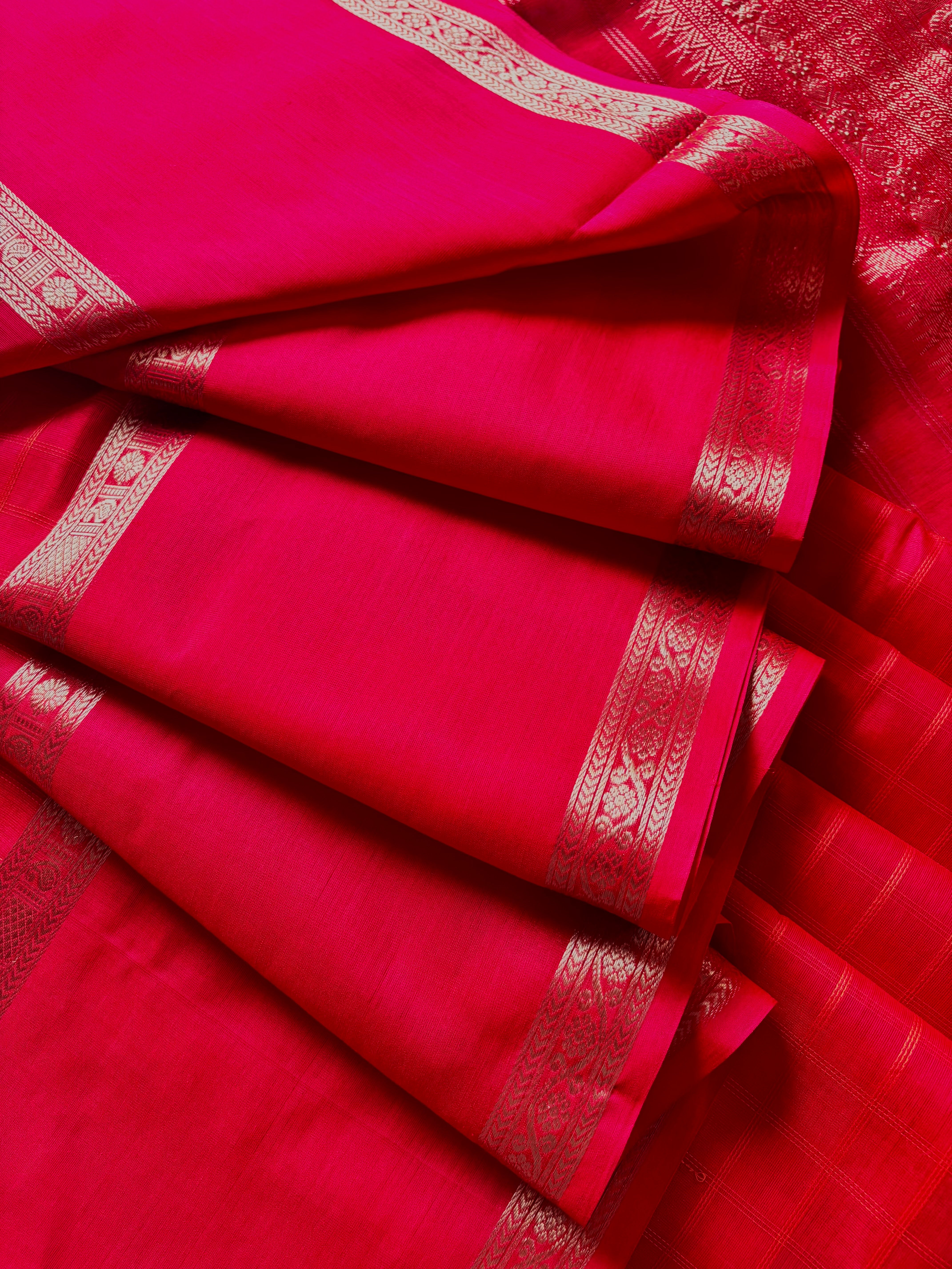 Handwoven Red Colour Pure Silk Cotton Kanchipuram Saree