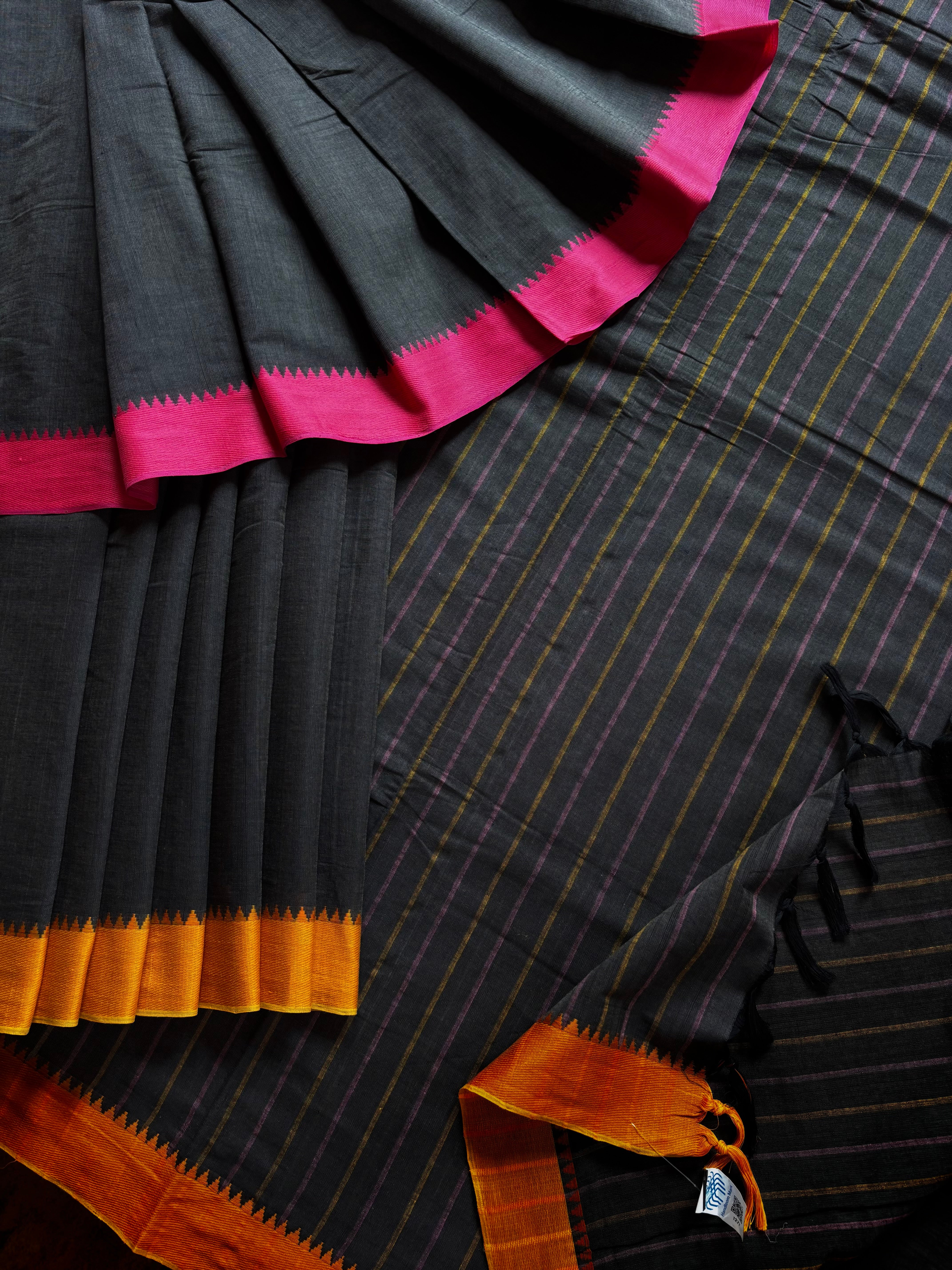 Handwoven Charcoal Grey Begampuri Pure Cotton Saree