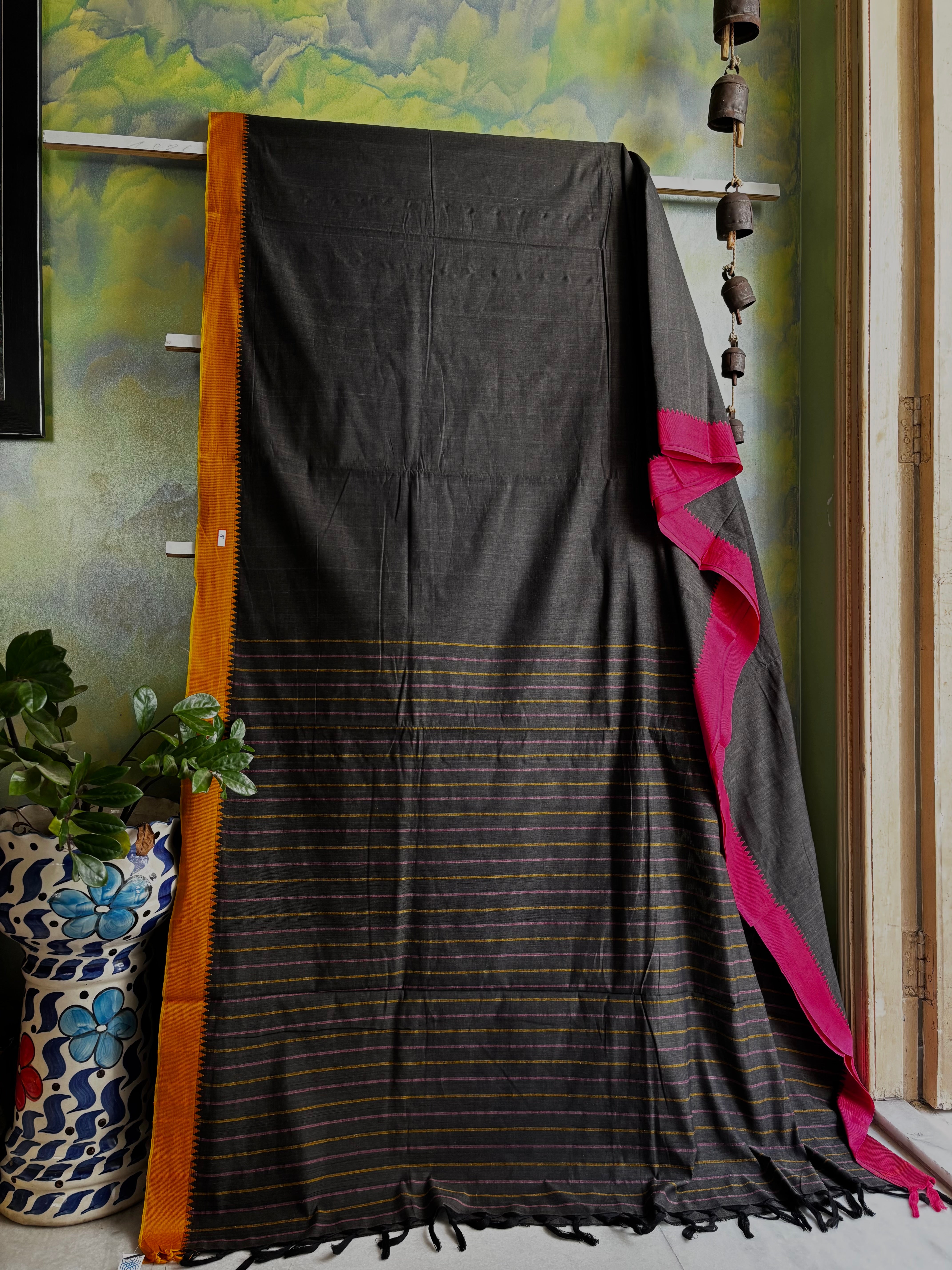 Handwoven Charcoal Grey Begampuri Pure Cotton Saree