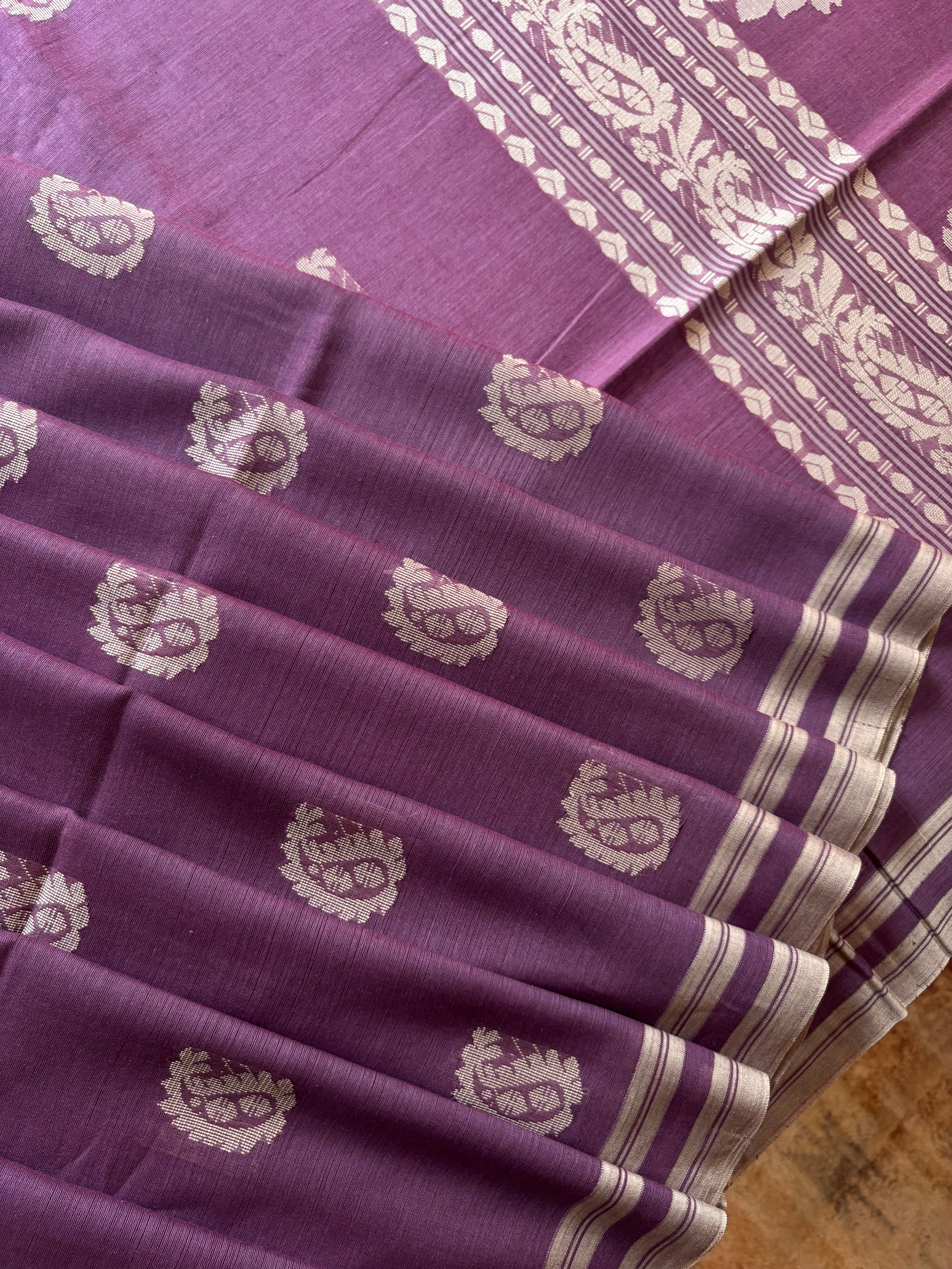Handwoven Dusty Lavender Colour Cotton Jamdani Saree