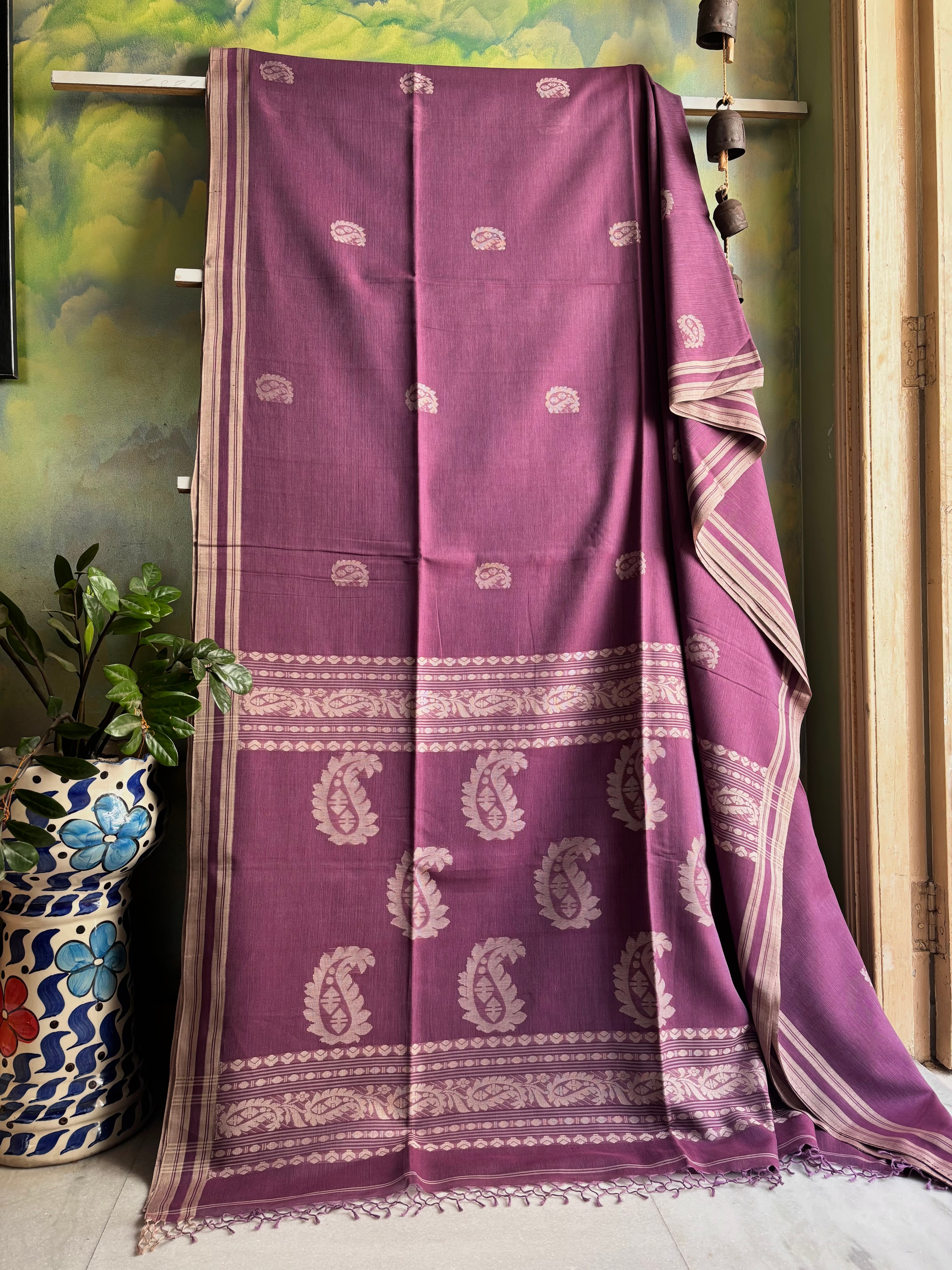 Handwoven Dusty Lavender Colour Cotton Jamdani Saree