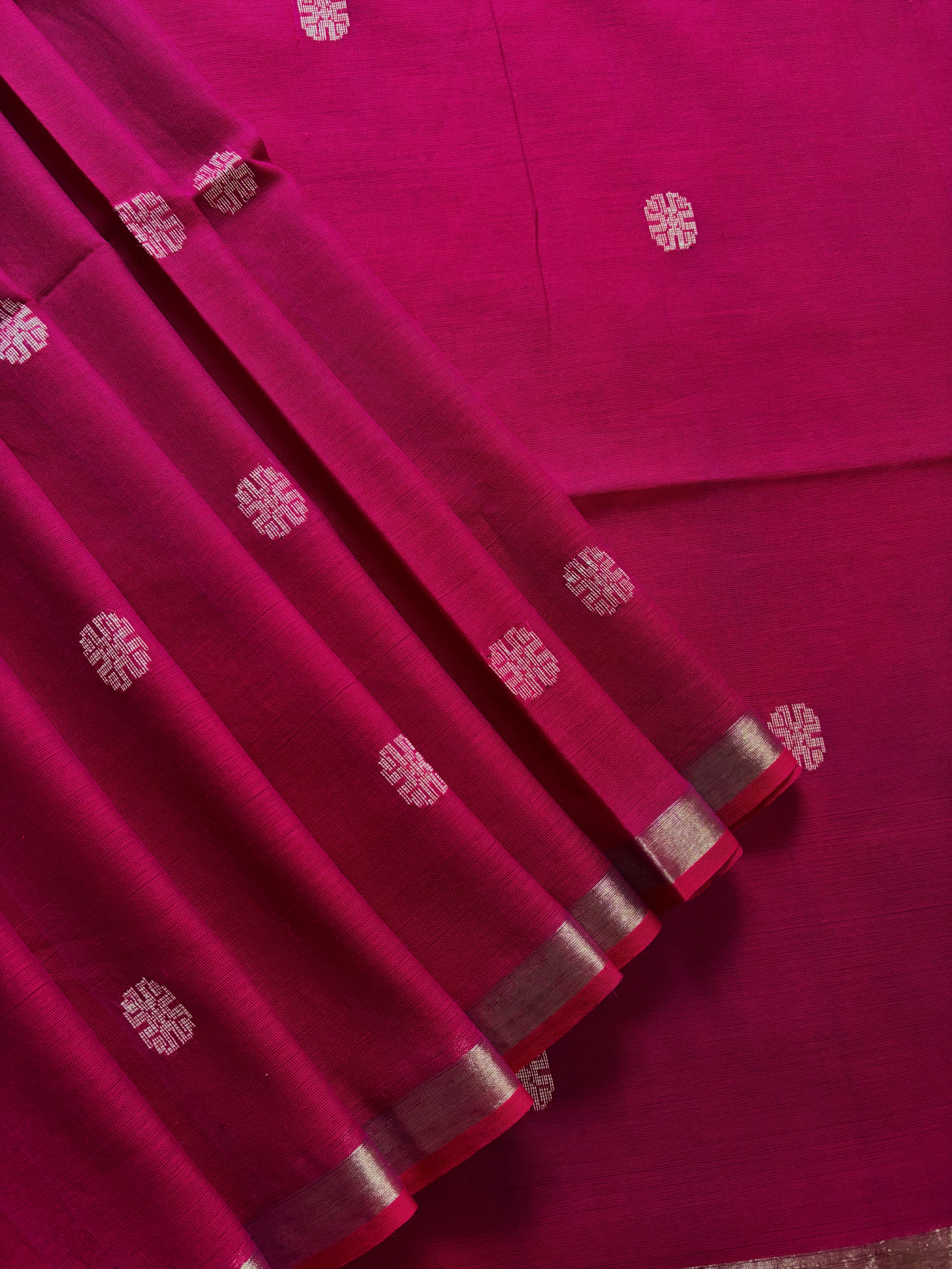 Handwoven Rani Red Dual Toned Cotton Jamdani Saree