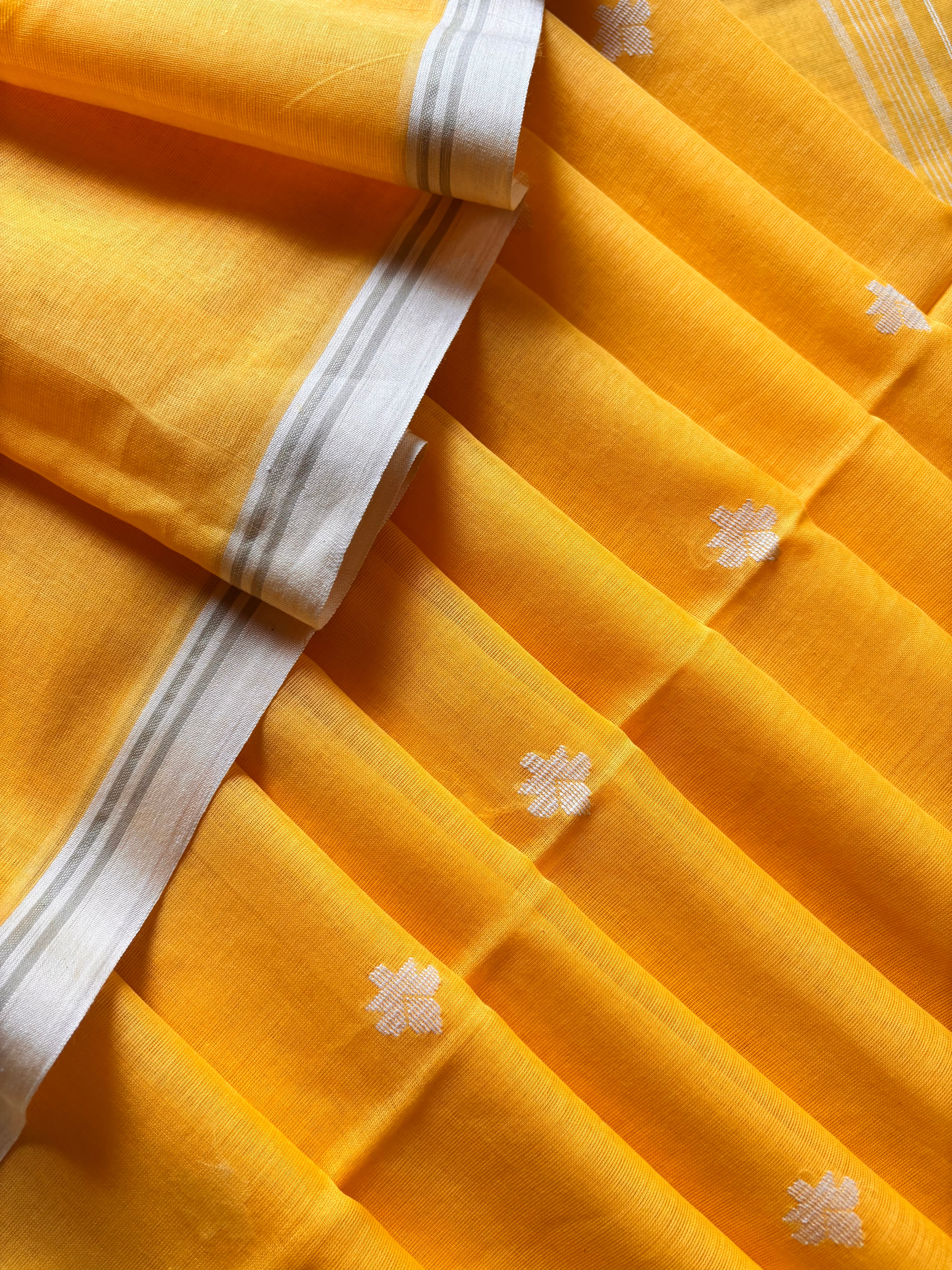 Handwoven Yellow Colour Cotton Jamdani Saree