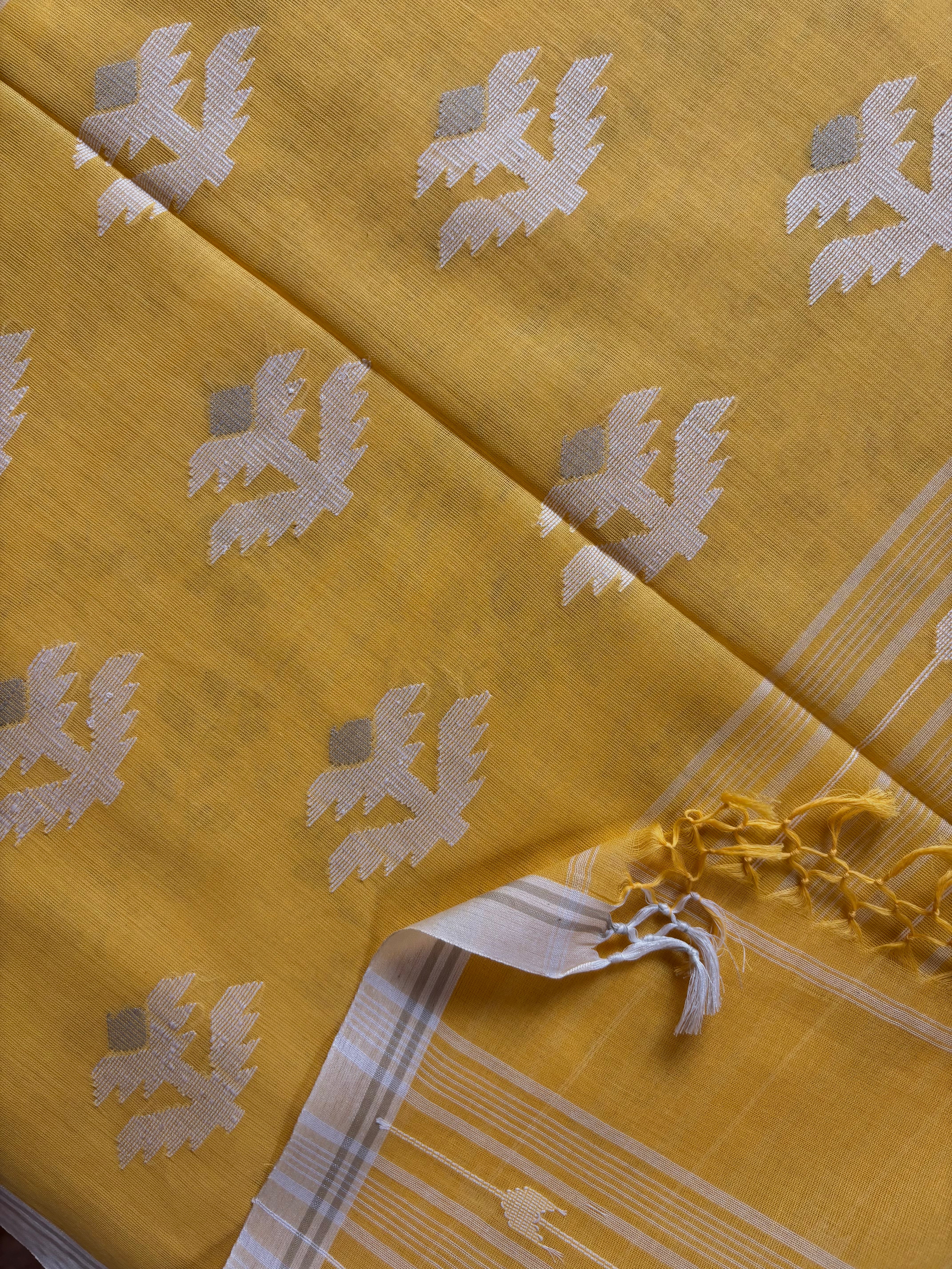 Handwoven Yellow Colour Cotton Jamdani Saree