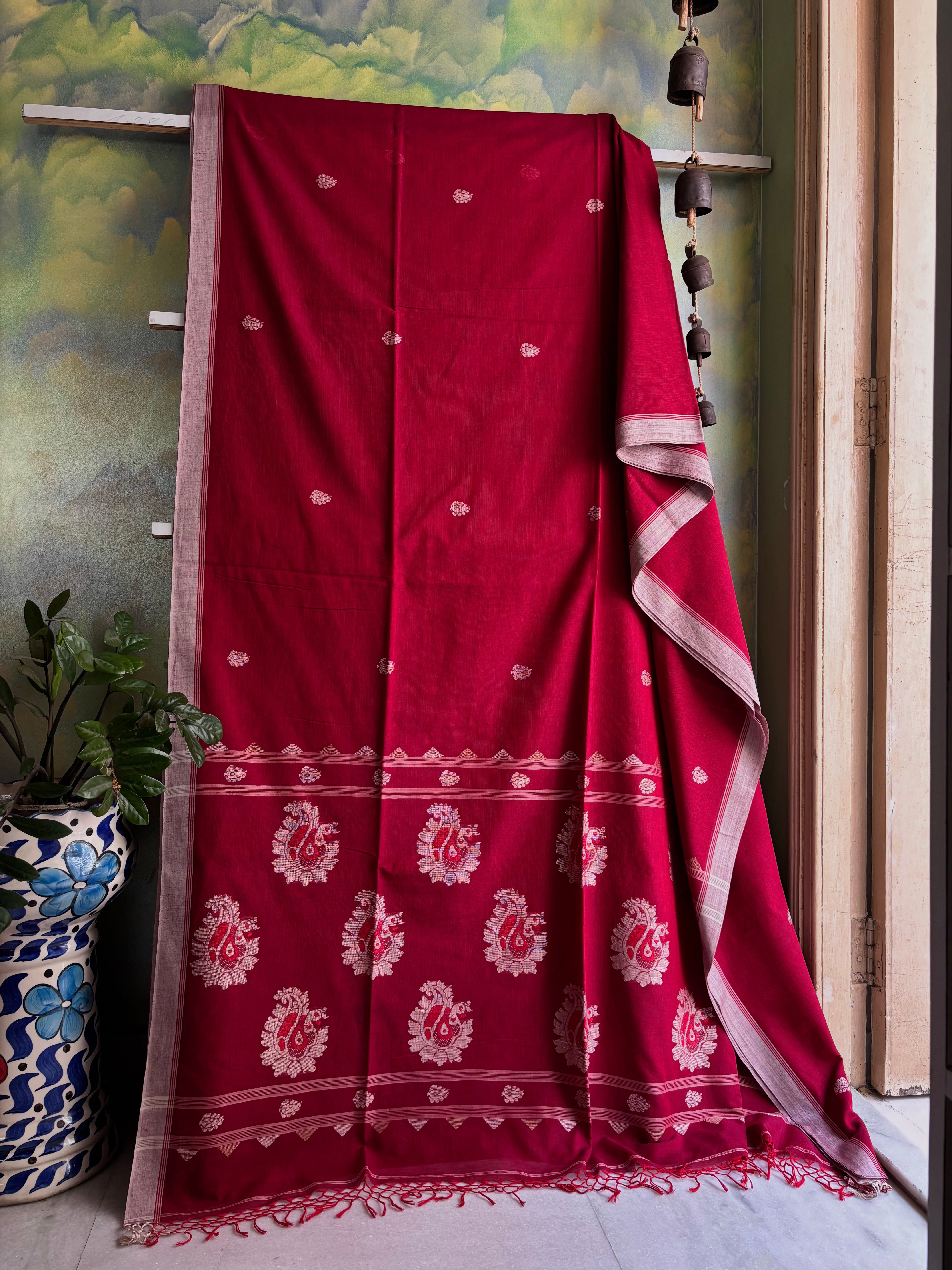 Handwoven Maroonish Red Colour Cotton Jamdani Saree