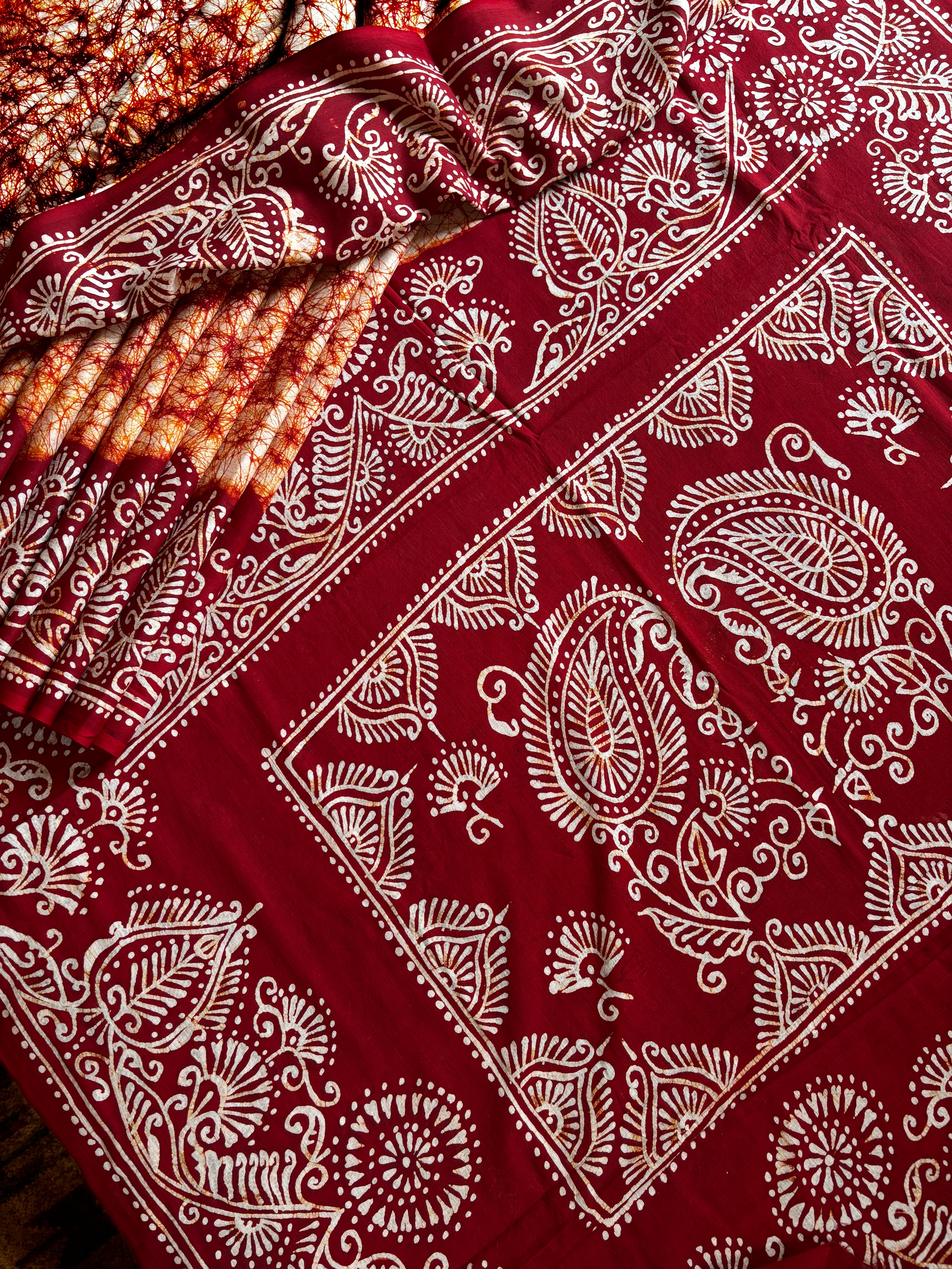 Hand Batik Orange Red Mul Cotton Saree