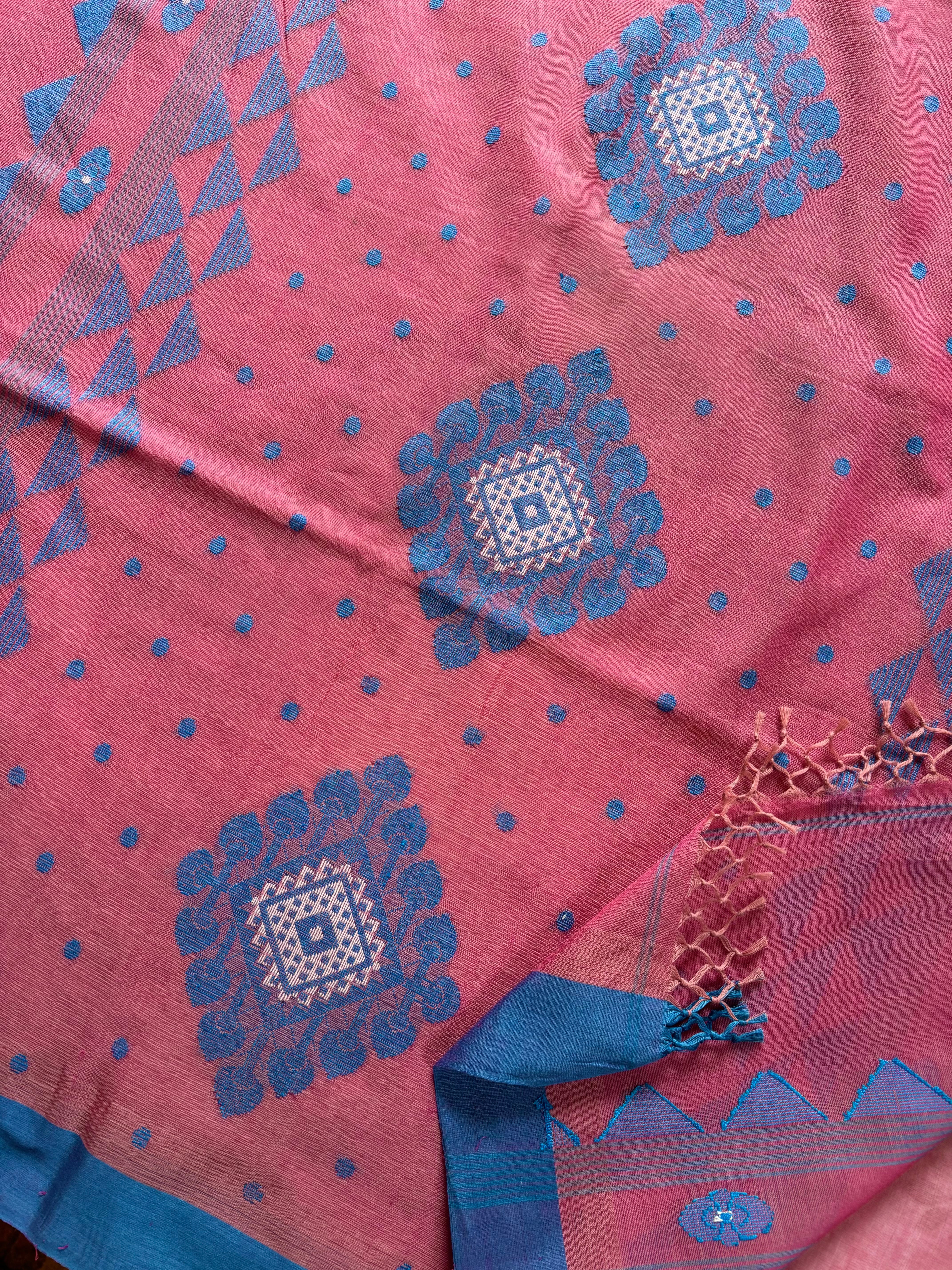 Handwoven Peachish Pink Colour Cotton Jamdani Saree