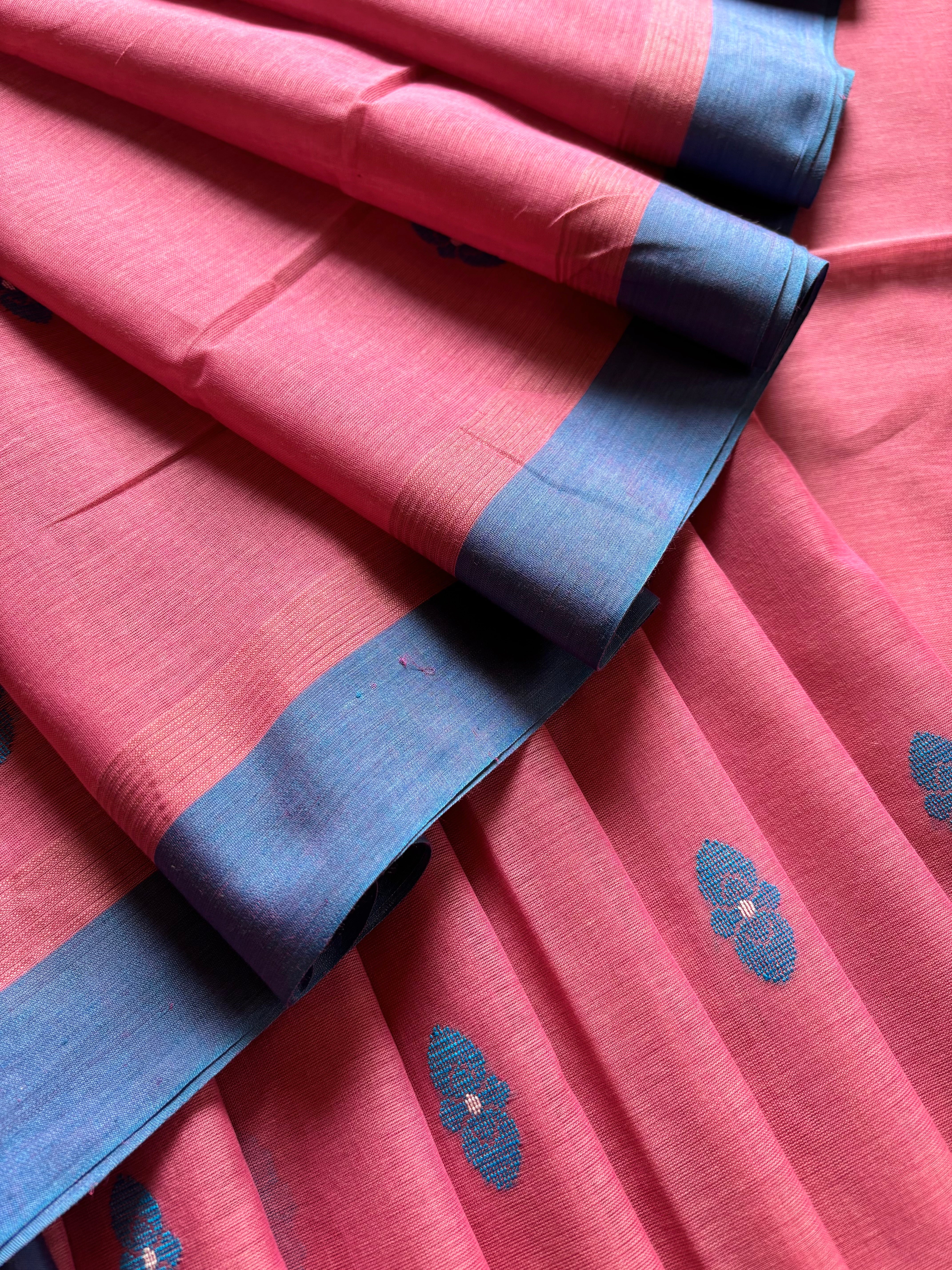 Handwoven Peachish Pink Colour Cotton Jamdani Saree